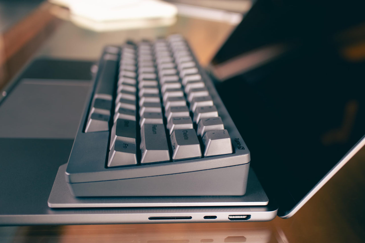 Aluminum Keyboard Bridge for Mechanical Keyboards + Laptops : Laptop Keyboard Cover For External Keyboards: Made for Apple MacBook Pro - Digital Nomad : Travel Accessory - Keyboard Riser - Meteor Gray