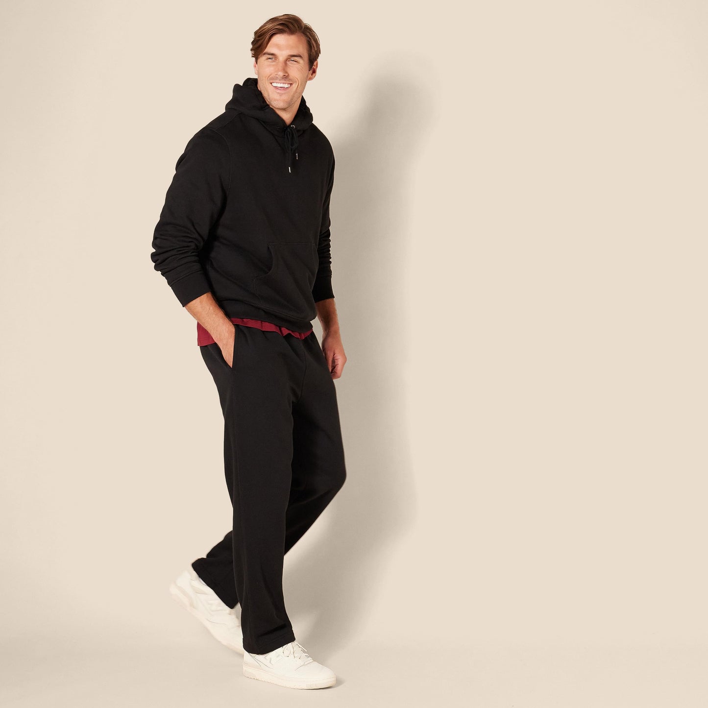 Amazon Essentials Men's Sherpa-Lined Pullover Hoodie Sweatshirt, Black, Small