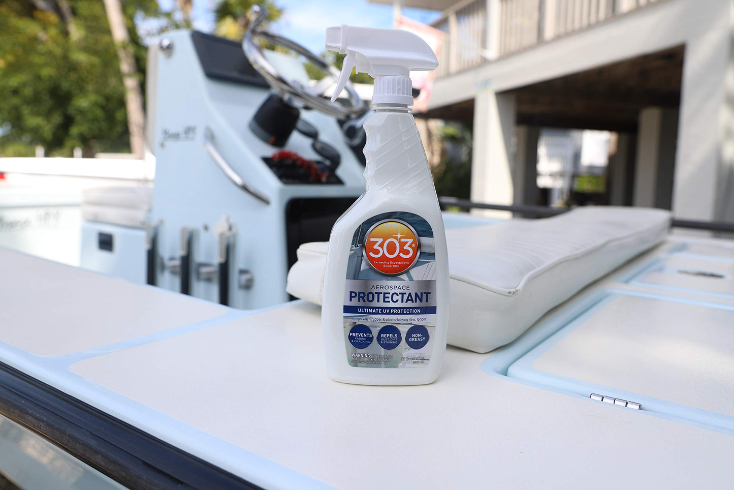 303 Marine Aerospace Protectant - Provides Superior UV Protection, Repels Dust, Dirt, and Staining, Dries to A Smooth, Matte Finish, Restores and Maintains A Like-New Appearance, 32oz (30306) 946 ml (Pack of 1)