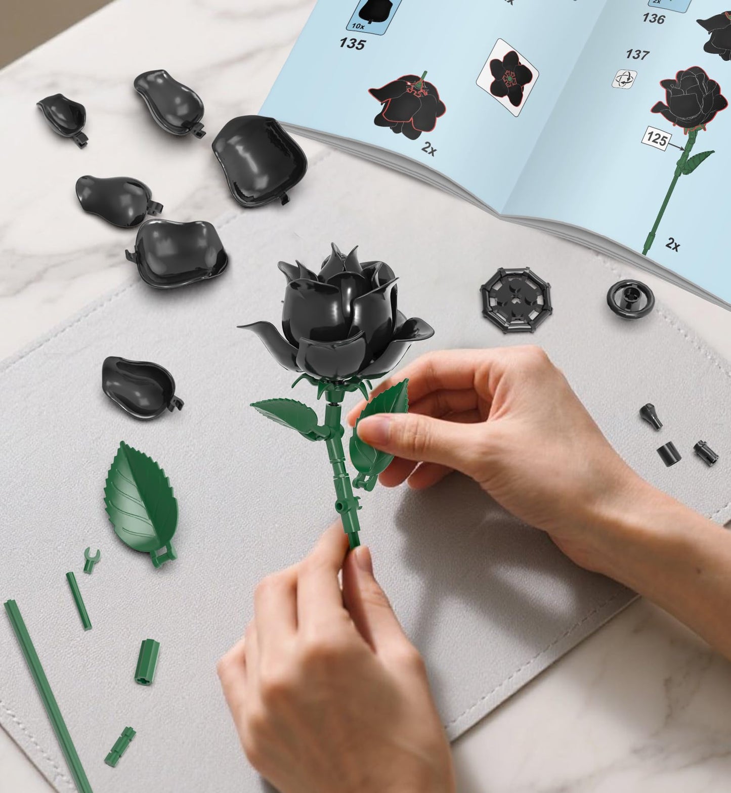 BeepZipp Black Roses Flower Bouquet Building Blocks Set, Artificial Flowers Blocks Kit Compatible with Lego Flowers, Halloween Decorations for Adults Teens (585PCS)