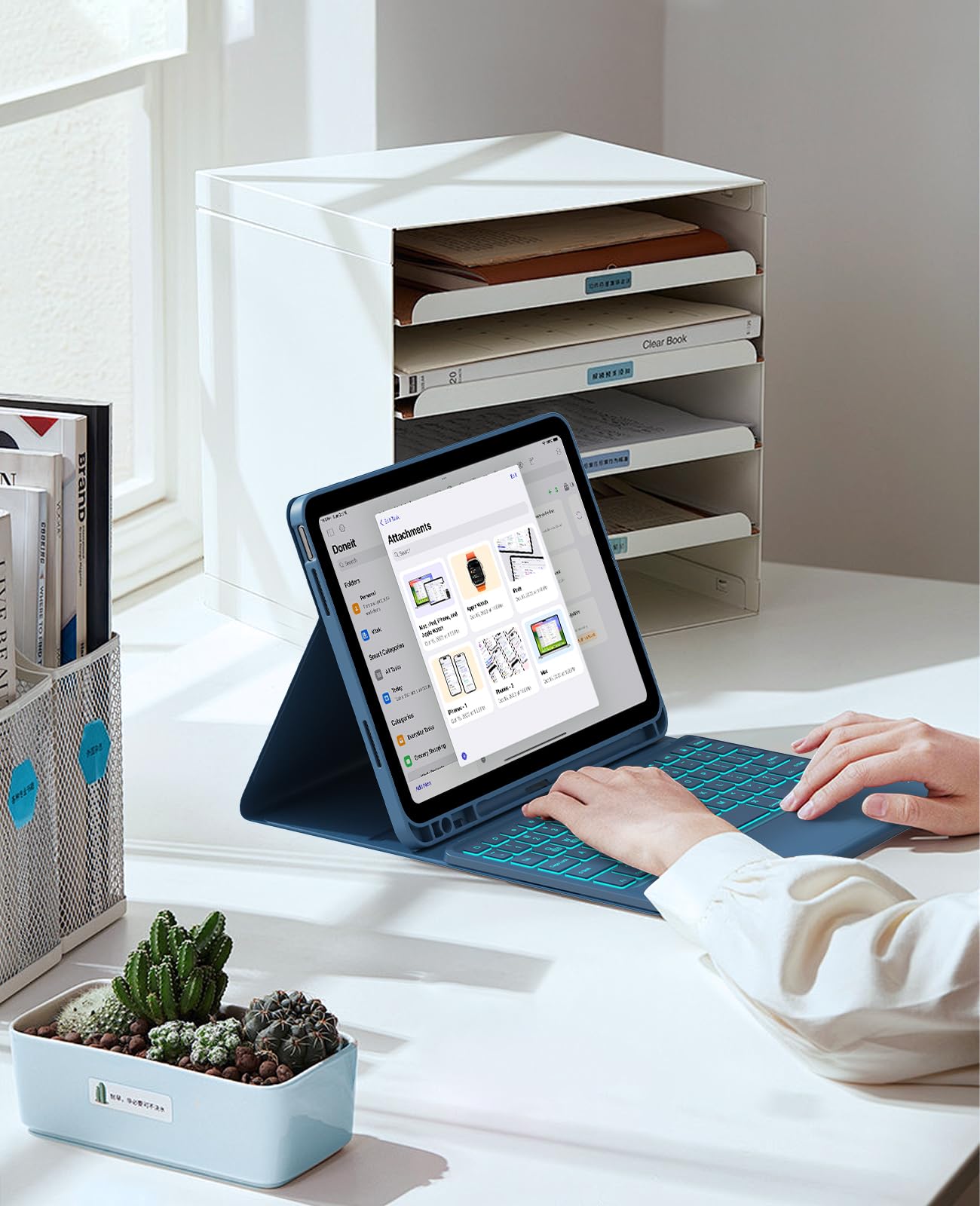 CHESONA Keyboard Case for iPad (A16) 11th 2025/10th Generation 10.9-inch 2022, 7 Color Backlight, Smart Trackpad, Flip Stand Case with Pencil Holder, 2 Wireless Channels for iPad 11th/10th, Steel Blue