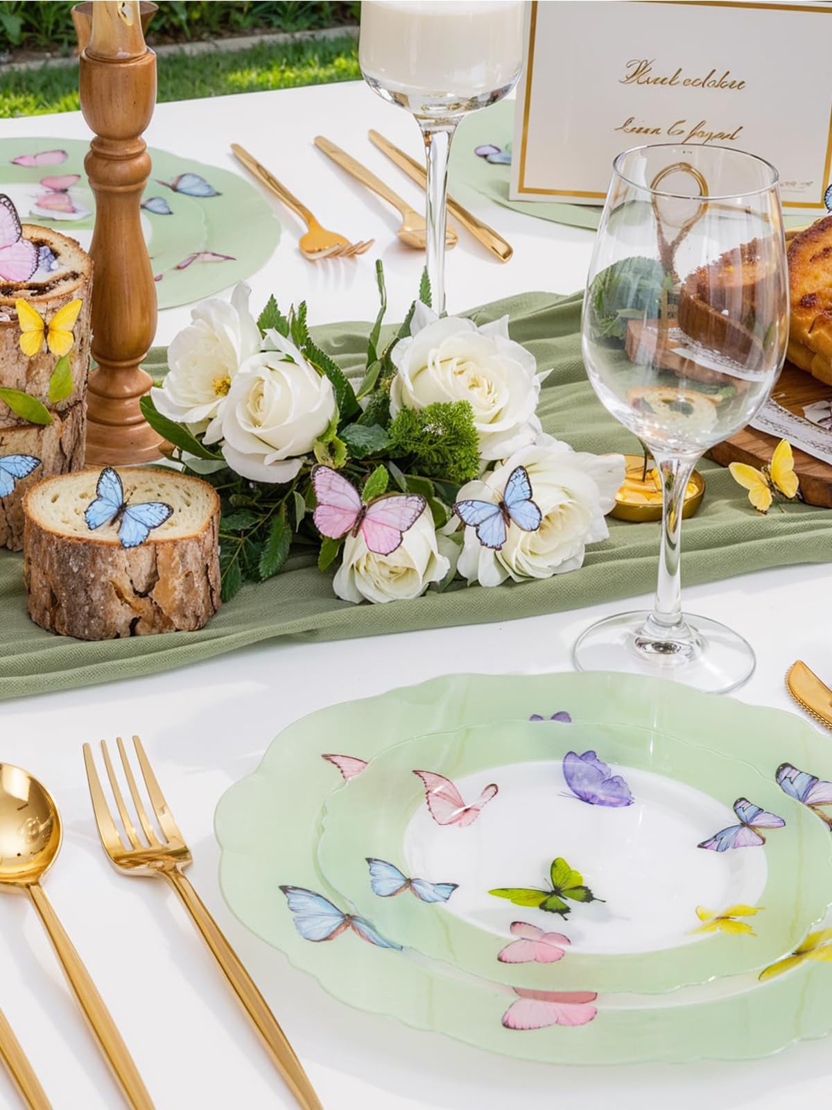 WDF 20PCS Butterfly Plastic Plates - Spring Green Plastic Butterfly Disposable Spring Dinner Plates for Wedding Birthday Party Picnic Table Decor
