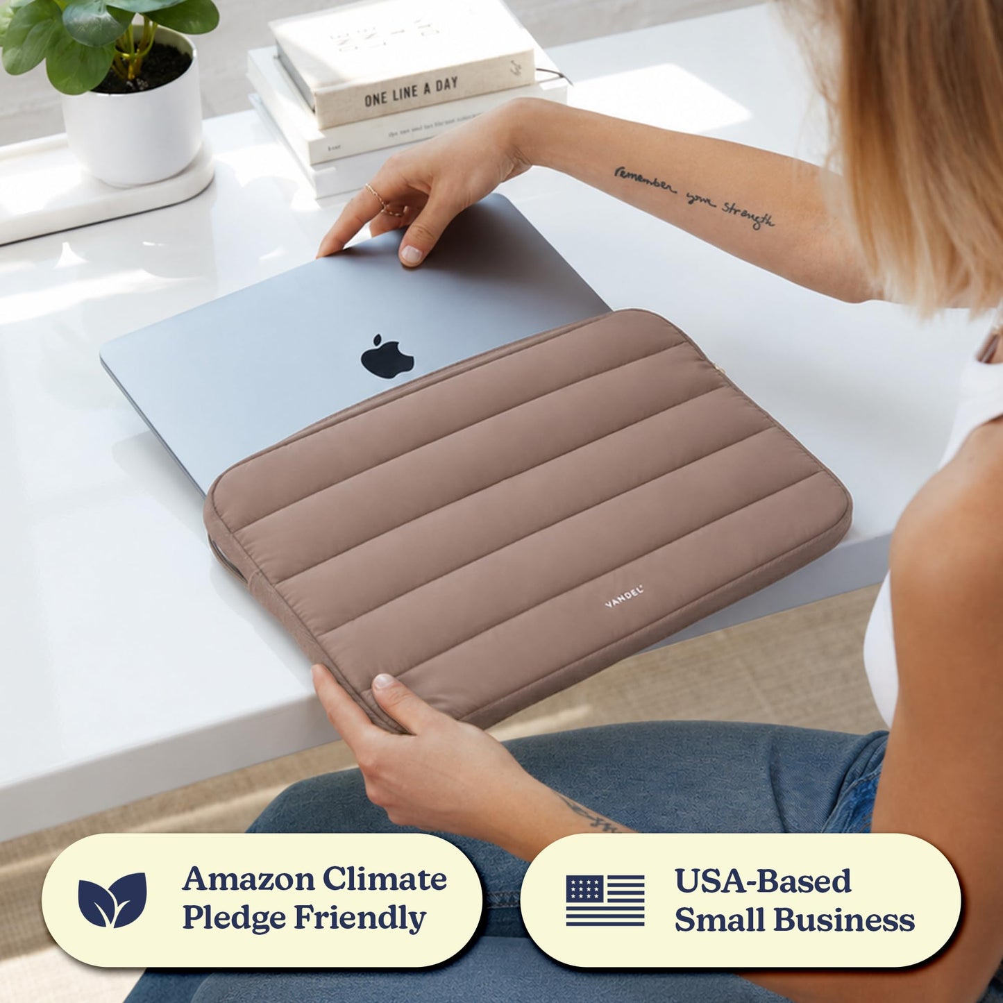 Vandel - The Original Puffy Laptop Sleeve 13-14 Inch Laptop Sleeve. Latte Laptop Sleeve for Women. Carrying Case Laptop Cover for MacBook Pro 14 Inch Sleeve, MacBook Air Sleeve 13 Inch, iPad Pro 12.9