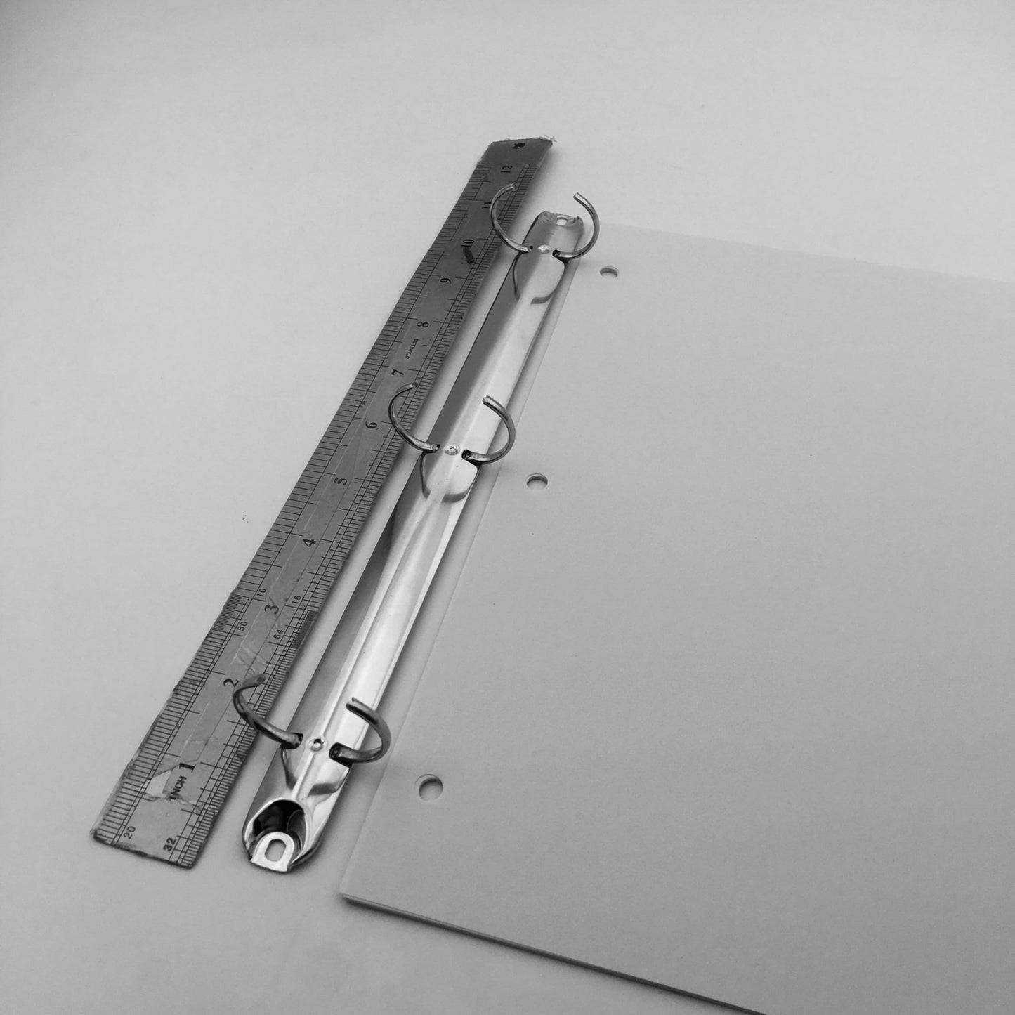 Shuokecrafts Loose Leaf Paper, 8.5" x 11", 100 Sheets, Brightness 100 Nits, 80 GSM, Letter Size, 3-Hole Punched for Binders