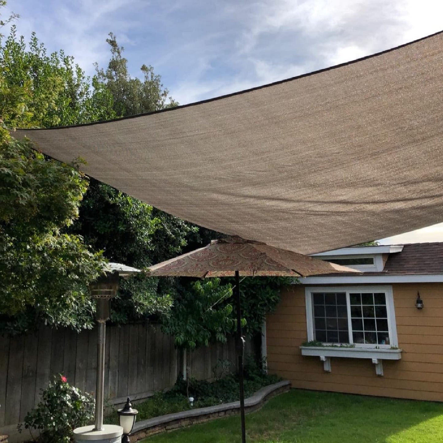 Abrotain Shade Sail Sun Shade Cloth 6'6"x9'9" Rectangle Outdoor Canopy Outside Sunshade Awning Cover Privacy Screen Net UV Block for Patio Pergola Gazebo Porch Backyard Lawn Garden Outdoor Activities