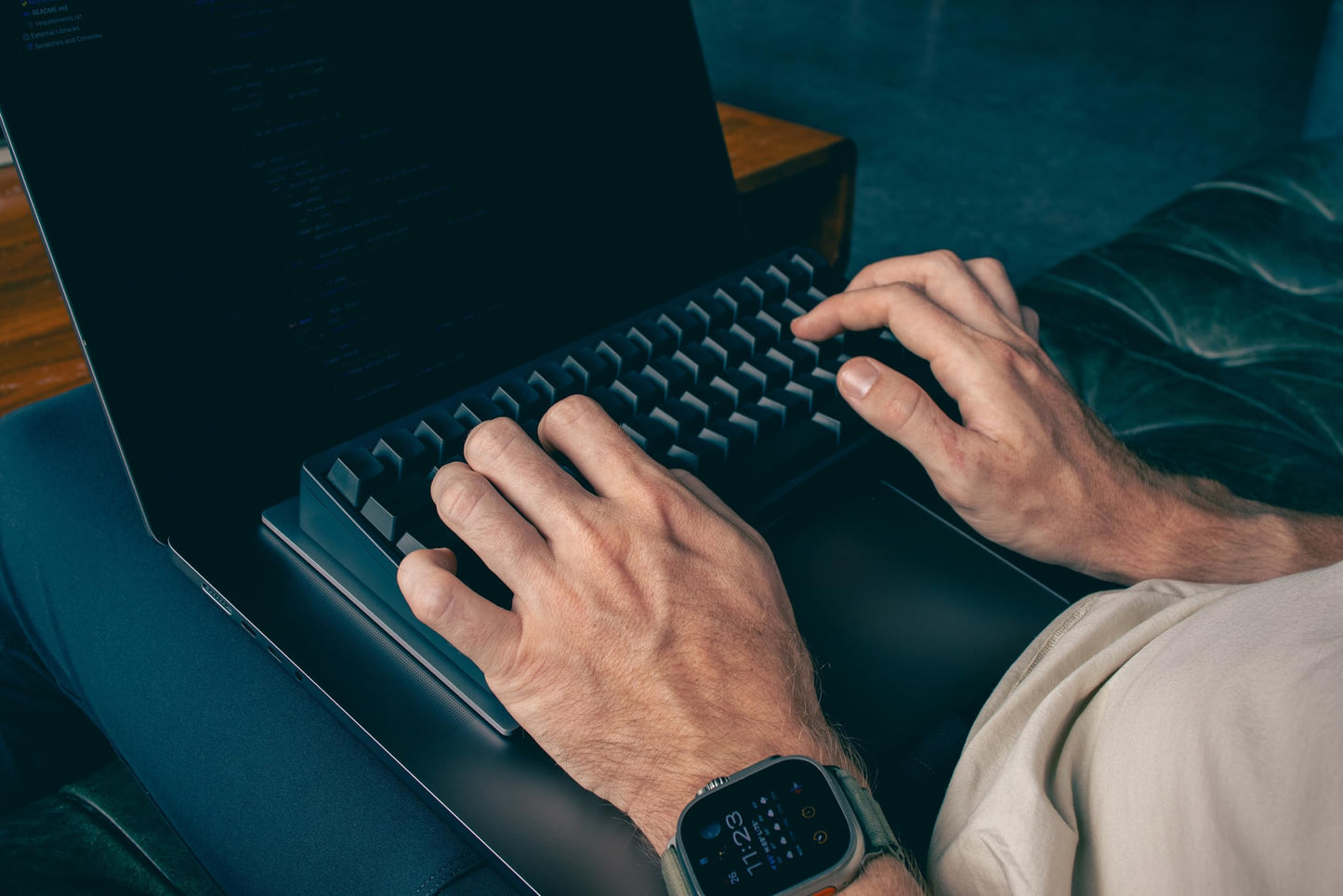 Aluminum Keyboard Bridge for Mechanical Keyboards + Laptops : Laptop Keyboard Cover For External Keyboards: Made for Apple MacBook Pro - Digital Nomad : Travel Accessory - Keyboard Riser - Meteor Gray