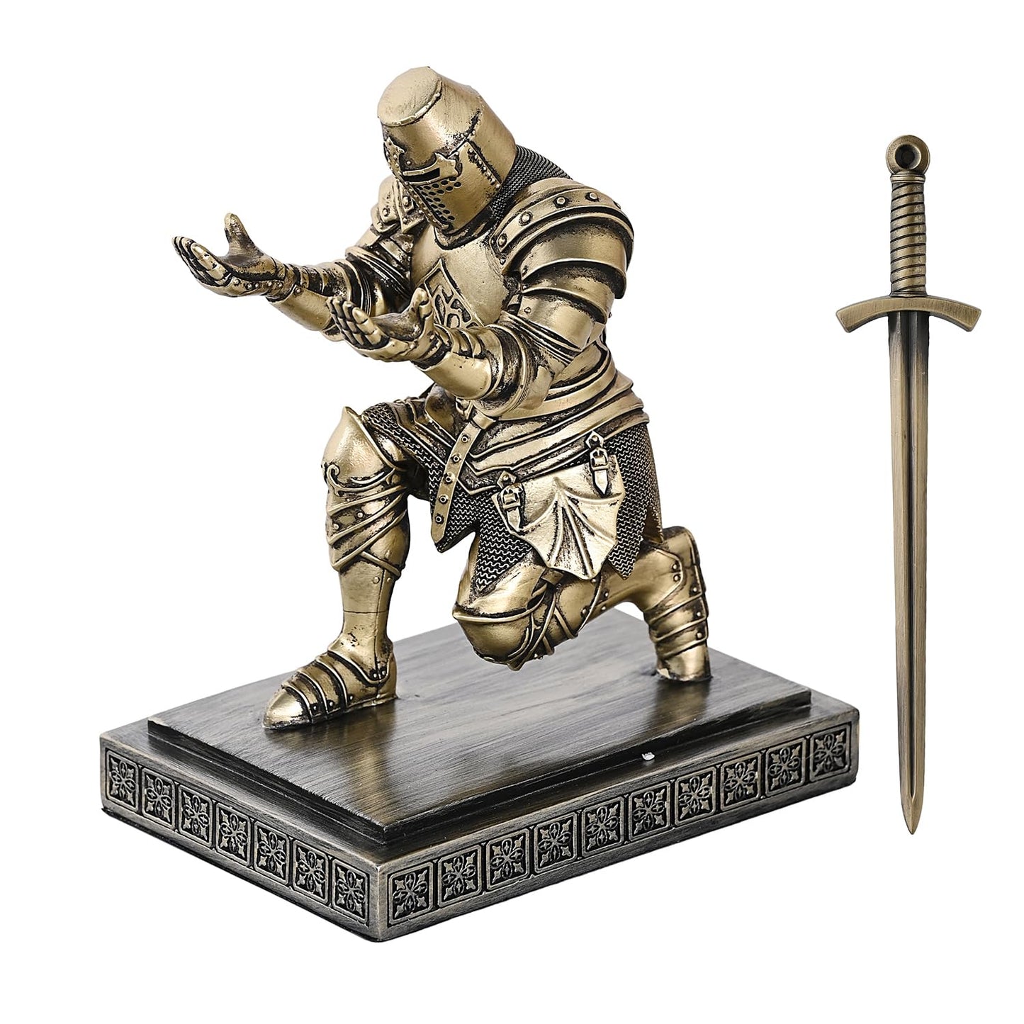 NCQIXIAO Templar Vanguard Soldier Pen Holder Pencil Stand Desk Organizers and Accessories as Gift for Medieval Warrior Enthusiast (Bronze)