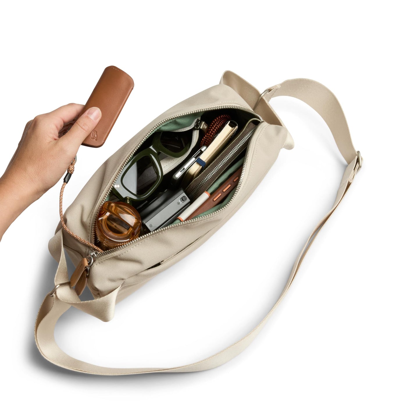 Bellroy Classic Sling (everyday 5 liter minimalist crossbody bag with internal organization, adjustable crossbody strap, and auto-compression system) - Tahini