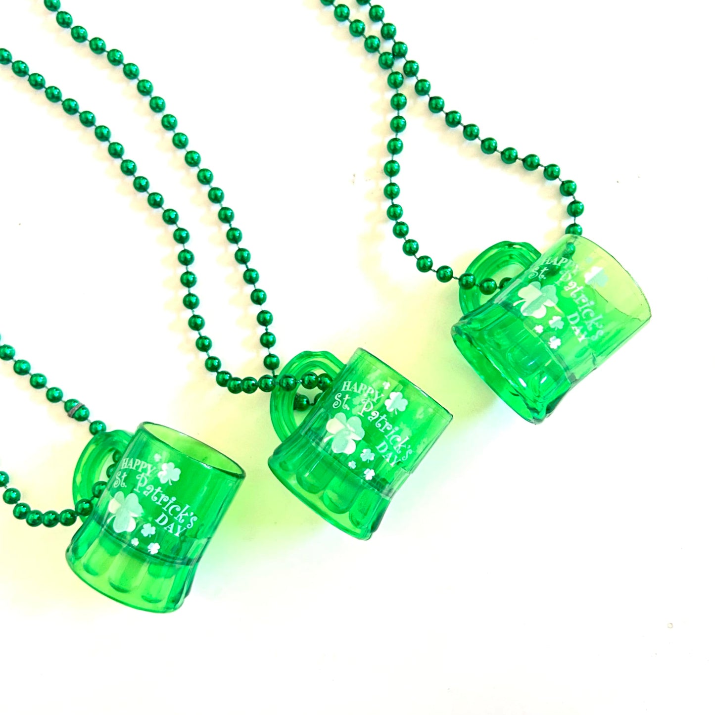 GZYSSL 28 Pcs St. Patrick's Day Shot Glass Beer Mug Beads Necklaces Green Irish Festival Shot Glass Beads Necklaces St. Patrick's Day Party Favors Accessories