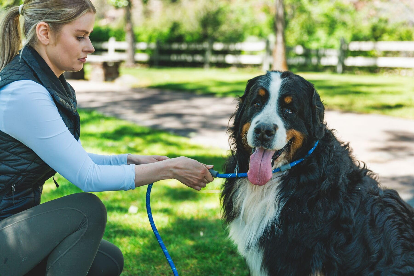 Ruffwear, Just‑a‑Cinch Slip Lead Dog Leash, 5 ft Reflective Rope with Adjustable Silicone Stoppers, Collar‑Free Cinch Design, Tubular Webbing Handle, Accessory Loop, Obsidian Black