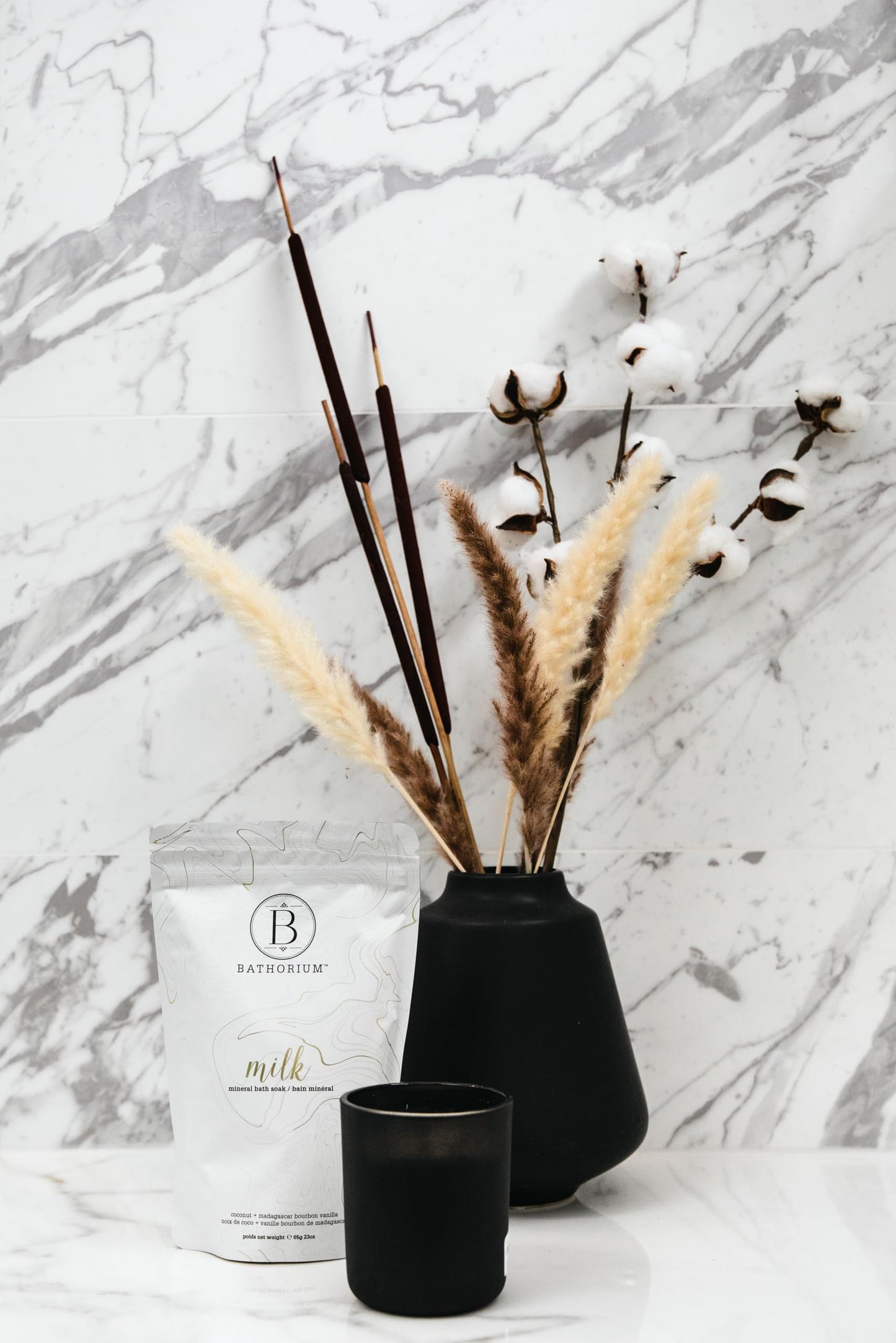 Bathorium Milk Mineral Bath Soak, Made with Coconut, Dead Sea Salt & Vanilla Bean CO2, Ideal for Hydration, Good for Sensitive Skin, 650g