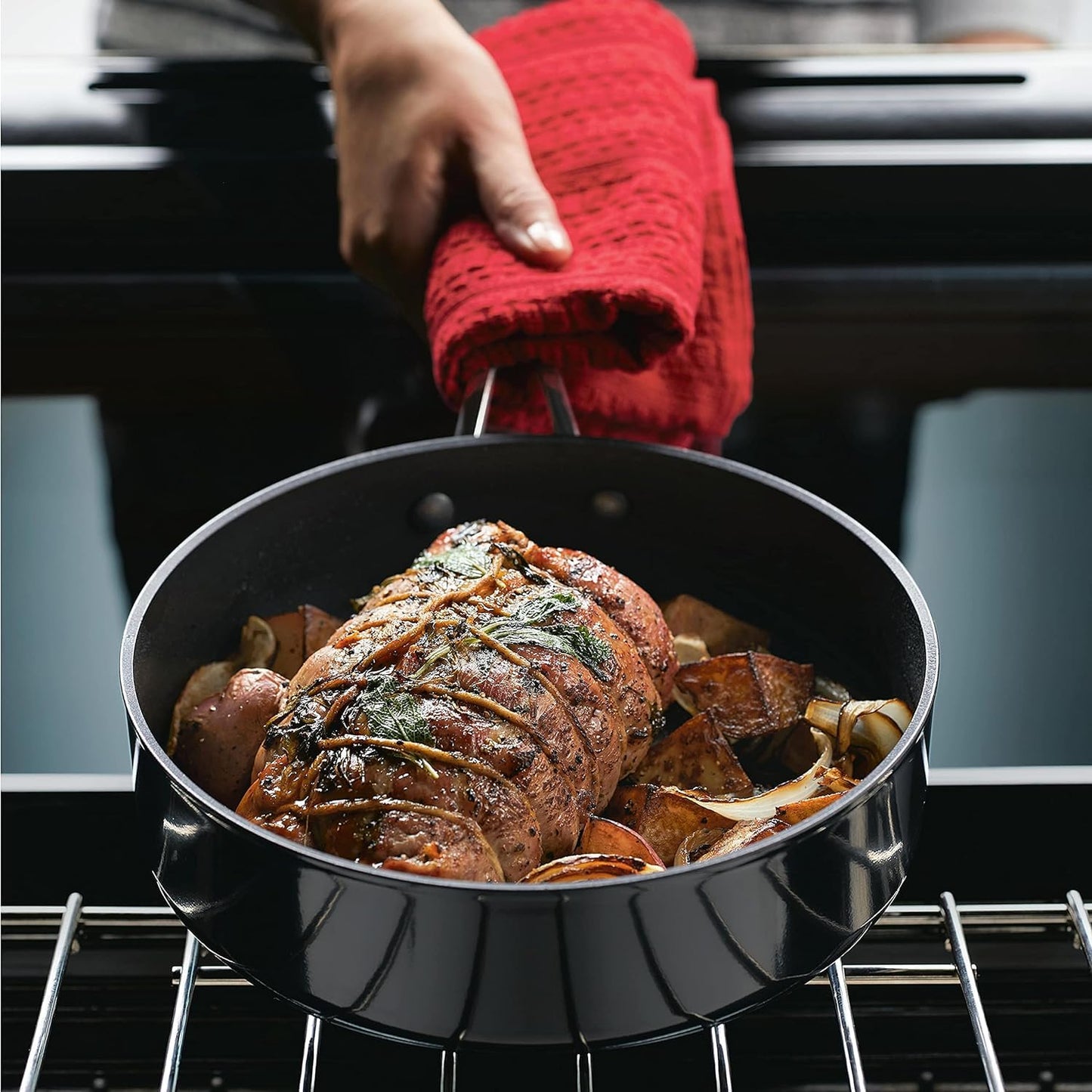 KitchenAid - Hard Anodized Nonstick Saute Pan with Lid (2.8L/3qt)
