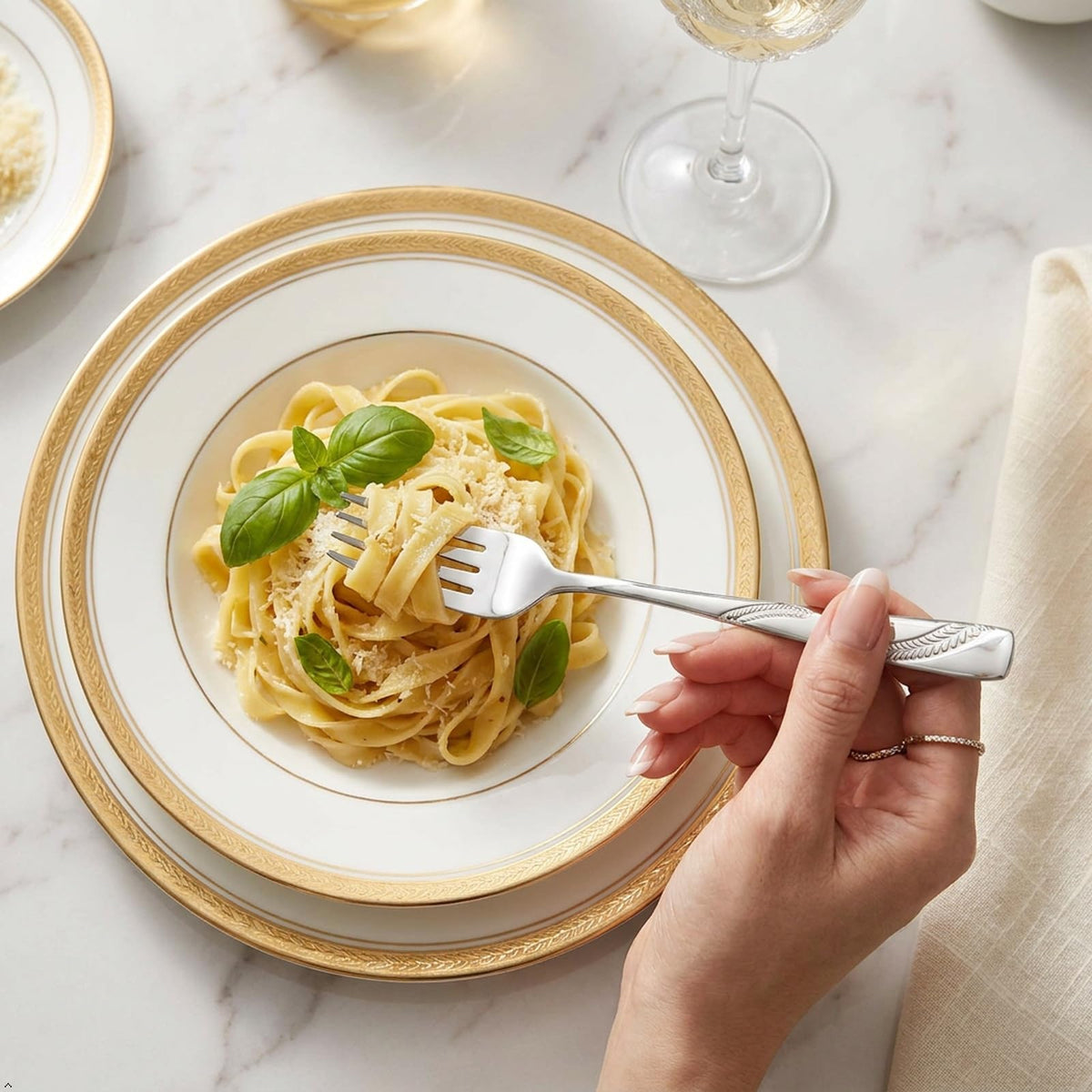 Nicesh 80-Piece Stainless Steel Flatware Cutlery, Service for 16