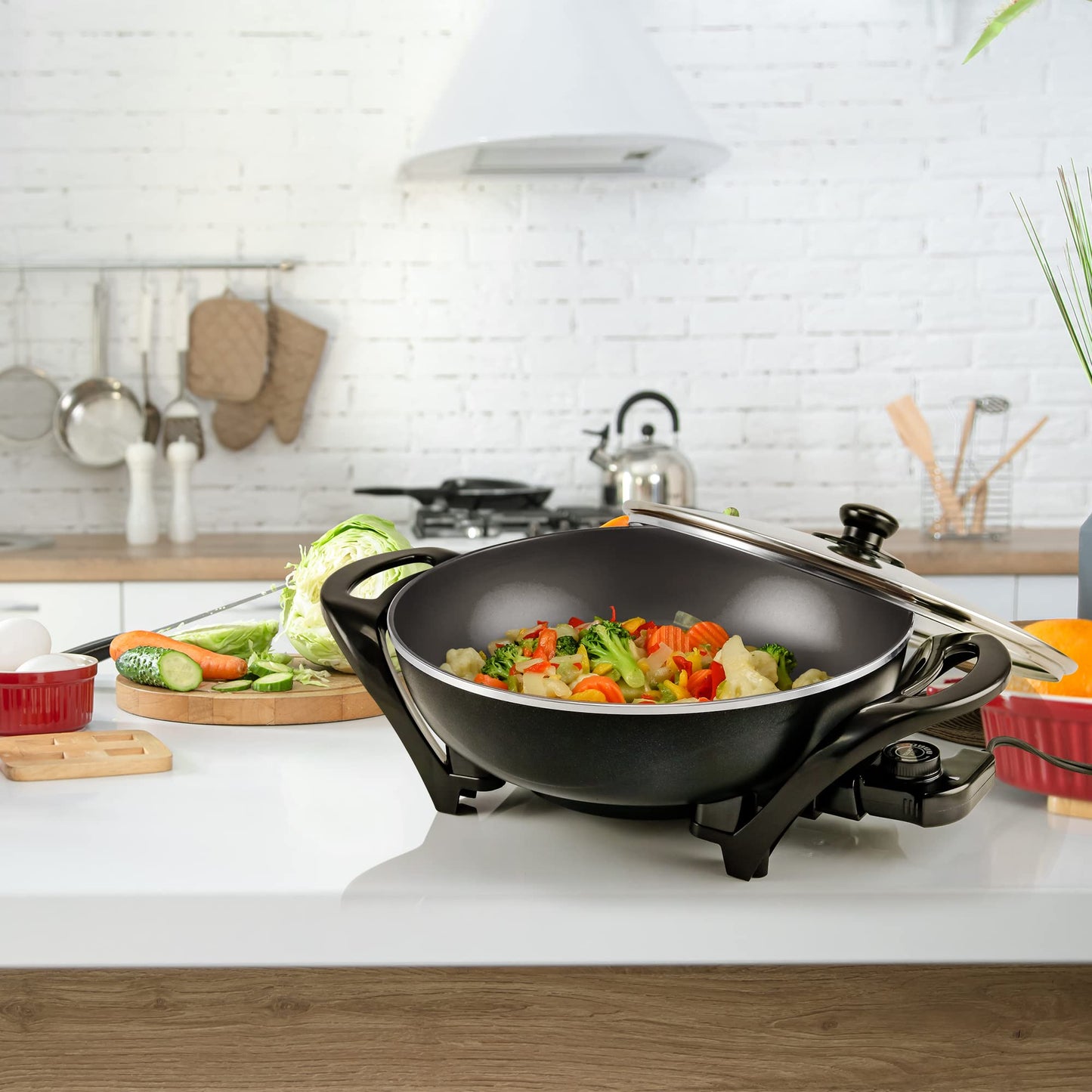 Ovente Sk3113B Non-Stick Electric Skillet with Aluminum Body, 13 Inch, Adjustable Temperature Controller/Regulator Included, Tempered Glass Cover, Cool-Touch Handles