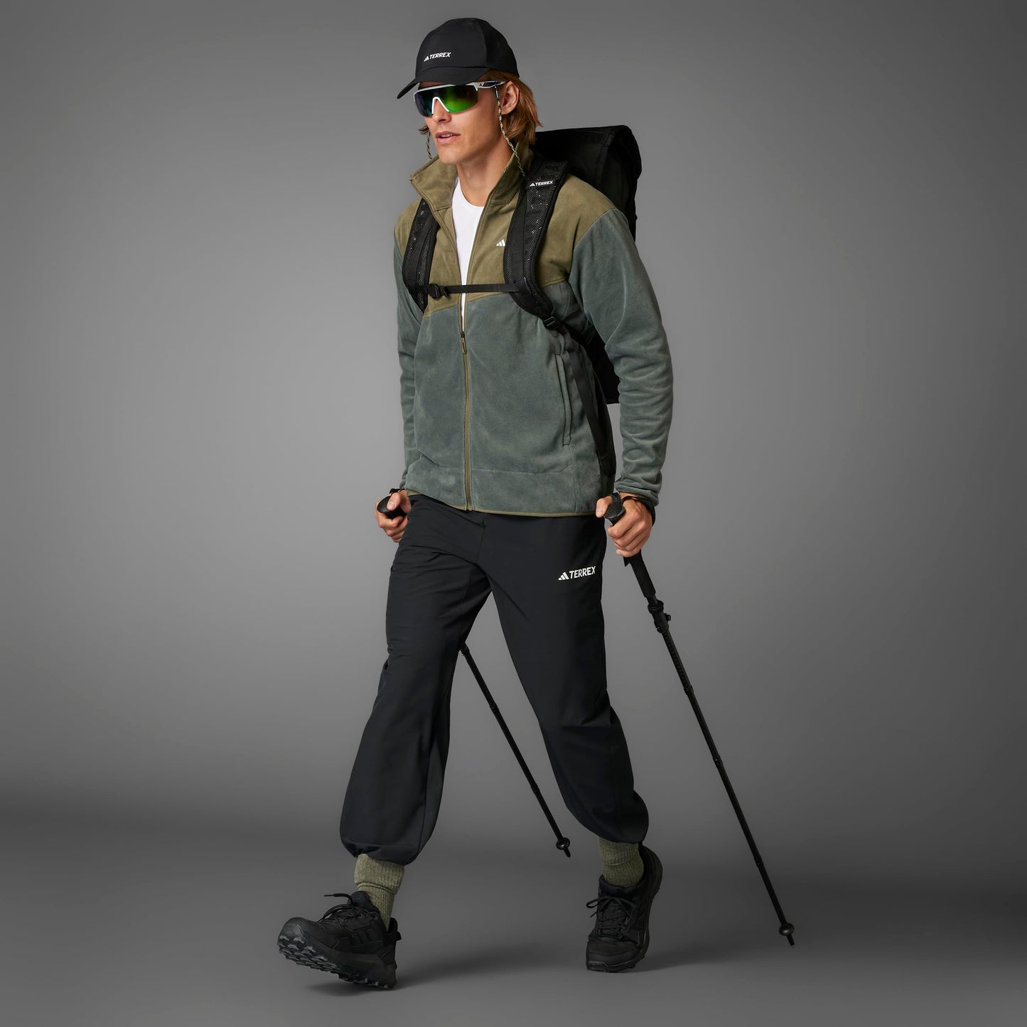 adidas Mens Terrex Multi Full-Zip Fleece Hiking Jacket,Ivy/Olive Strata,Medium