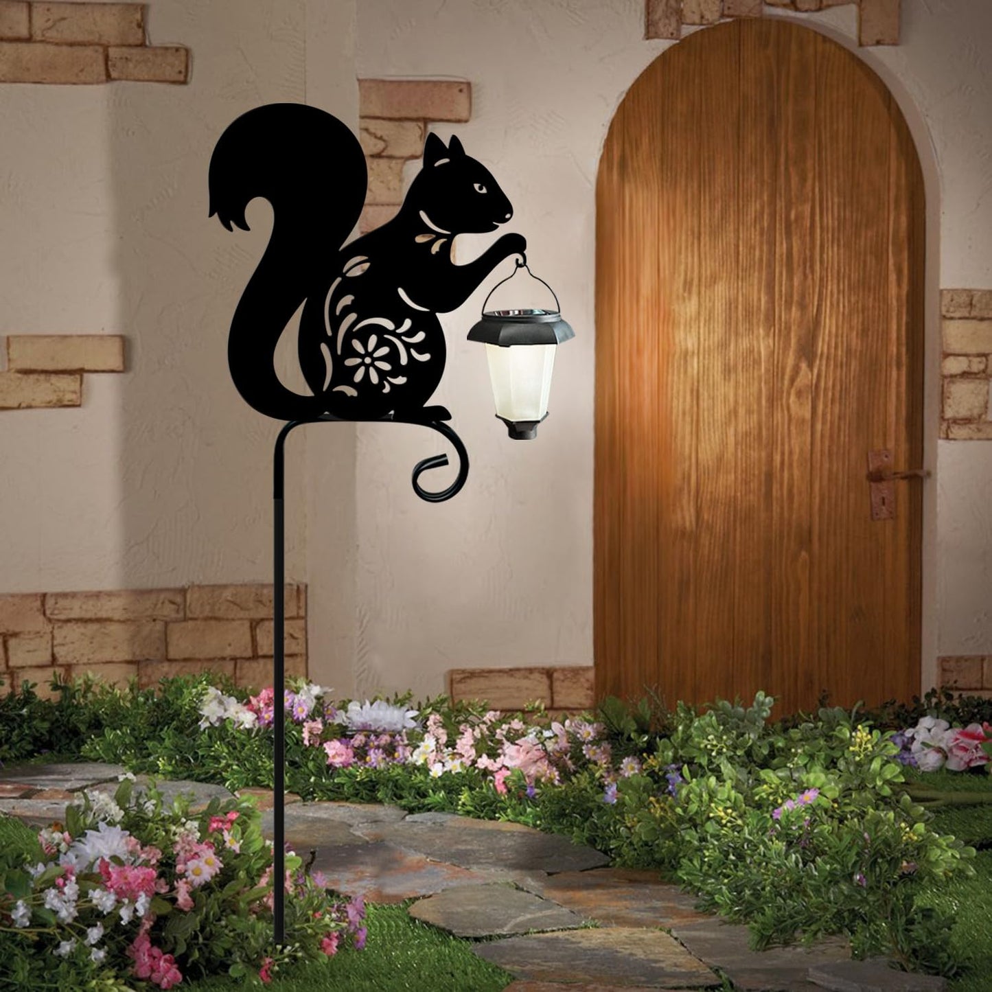 Metal Squirrel Garden Stake,Hokfirm Solar Lights Outdoor Solar-Powered with Lantern-Outdoor Waterproof Pathway and Garden Decorations (Black Squirrel)