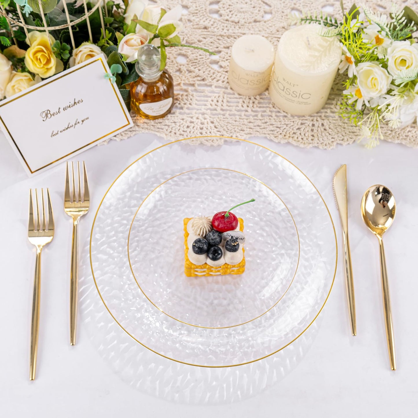 Rubtlamp 100Pcs Clear Gold Plastic Plates, Disposable Plates with Gold Rim, Heavy-Duty Party Platos, Hammered Plastic Plates Include 50 Clear Dessert Plates, 50 Dinner Platos for Party