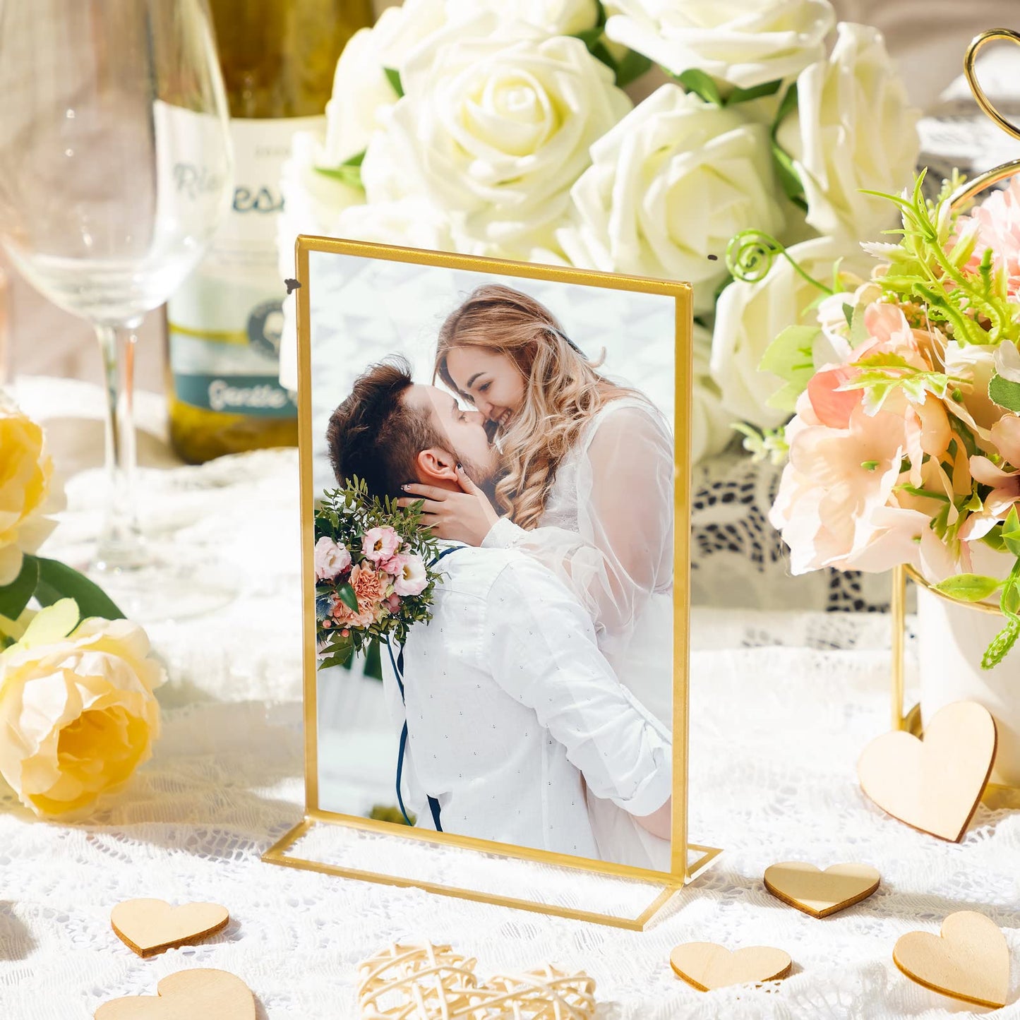 Hoteam 18 Pack Acrylic Sign Holder 4 x 6 Inch Gold Frames Wedding Table Number Holders, Double Sided Picture Frame Clear Display Menu Stand for Home Photo Flyers Wedding Party (Vertical)