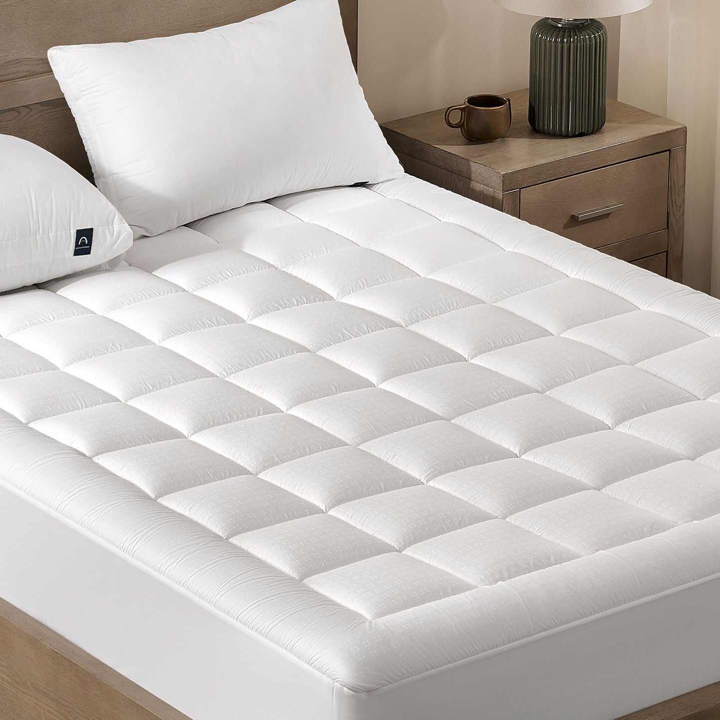 ACCURATEX Ultra Soft Mattress Topper King Size - 2 Inches Thick Double Layer Comfort Pillow Top Mattress Pad for Back Pain Relief, 400TC Cotton Breathable Surface w/ 8-21 Inches Deep Pocket,78x80