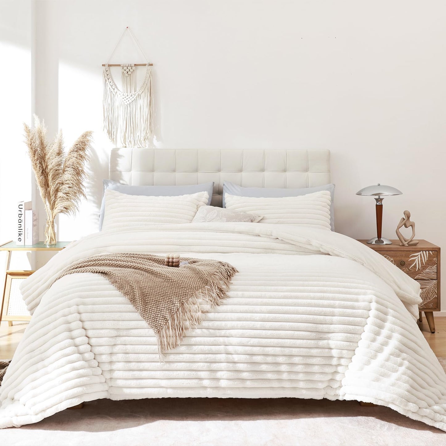 YIKUSH Fluffy Queen Comforter Set 3 Pieces - Cream White Fleece Fluffy Comforter Queen Set, Luxury Fuzzy Queen Bed Set, Soft & Warm Bed Comforter Queen with 2 Pillow Cases