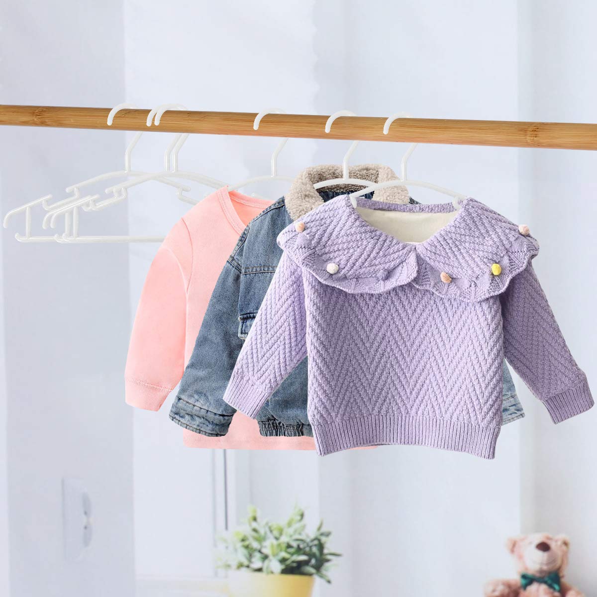 GoodtoU Baby Hangers 100Pack Kids Plastic Baby Clothes Hangers for Closet Small Children Infant Toddler Child