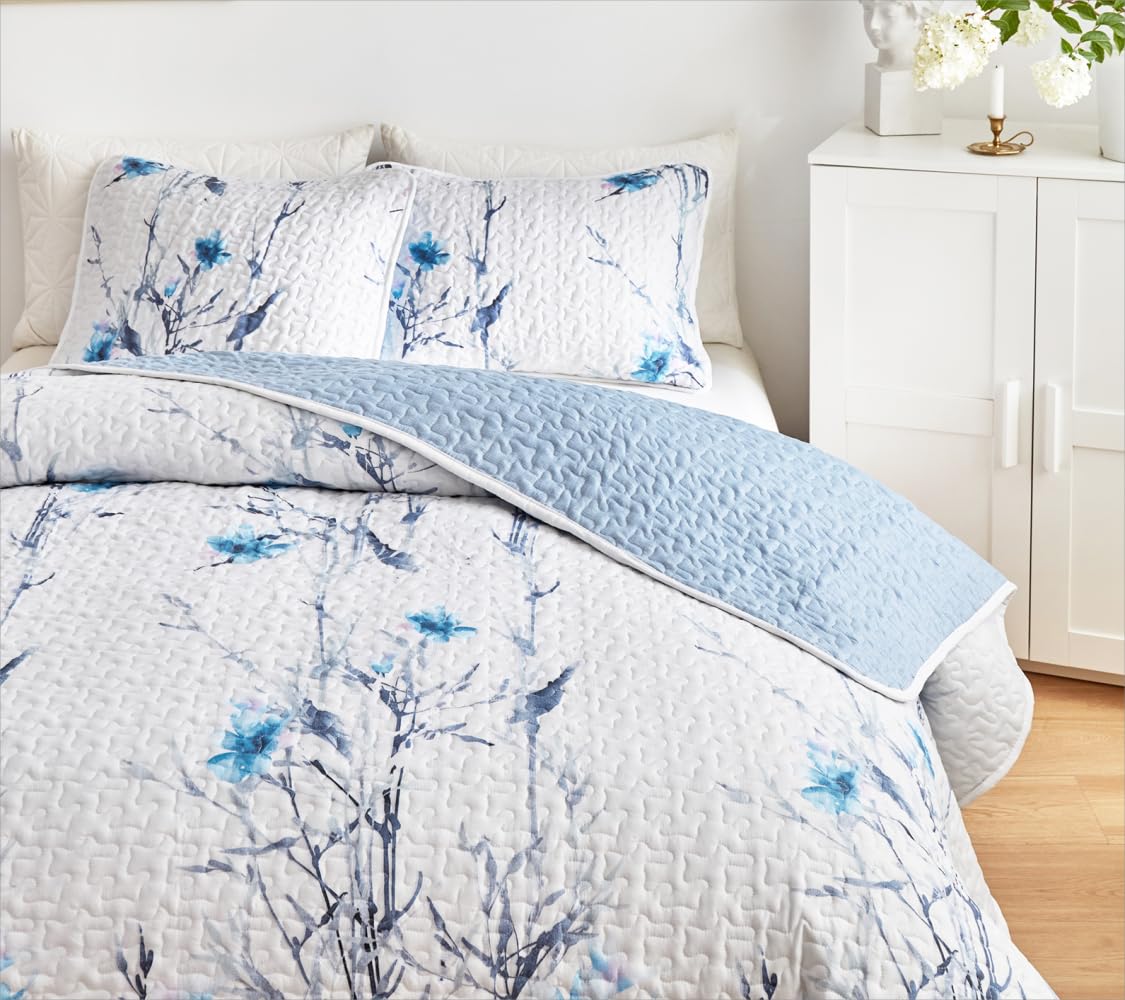 Botanical Quilt Set 3 Pieces King Size, Blue Flower Branch on White Reversible Bedspread Coverlet Set, Soft Microfiber Lightweight Bed Cover for All Season (102" x 90", 1 Quilt+ 2 Pillow Shams)