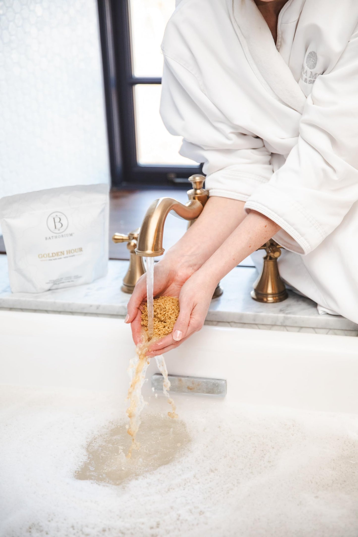 Bathorium Golden Hour Mud Mineral Soak, Detox Bath Soak with French Grey Sea Salt, Ginger & Mandarin, Sinus Relief & Recovery, pH-Balanced for Women, Approximately 3 Baths, 900g