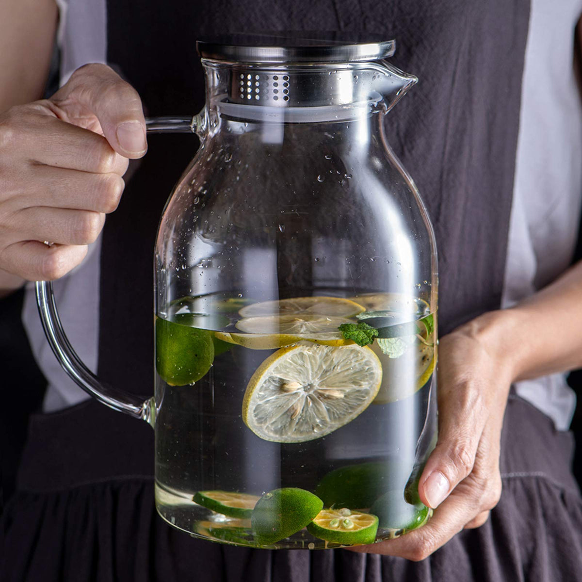 Abdodar 88oz Glass Pitcher with Lid and Spout - High Heat Resistance for Hot/Cold Water & Iced Tea (2.6L)
