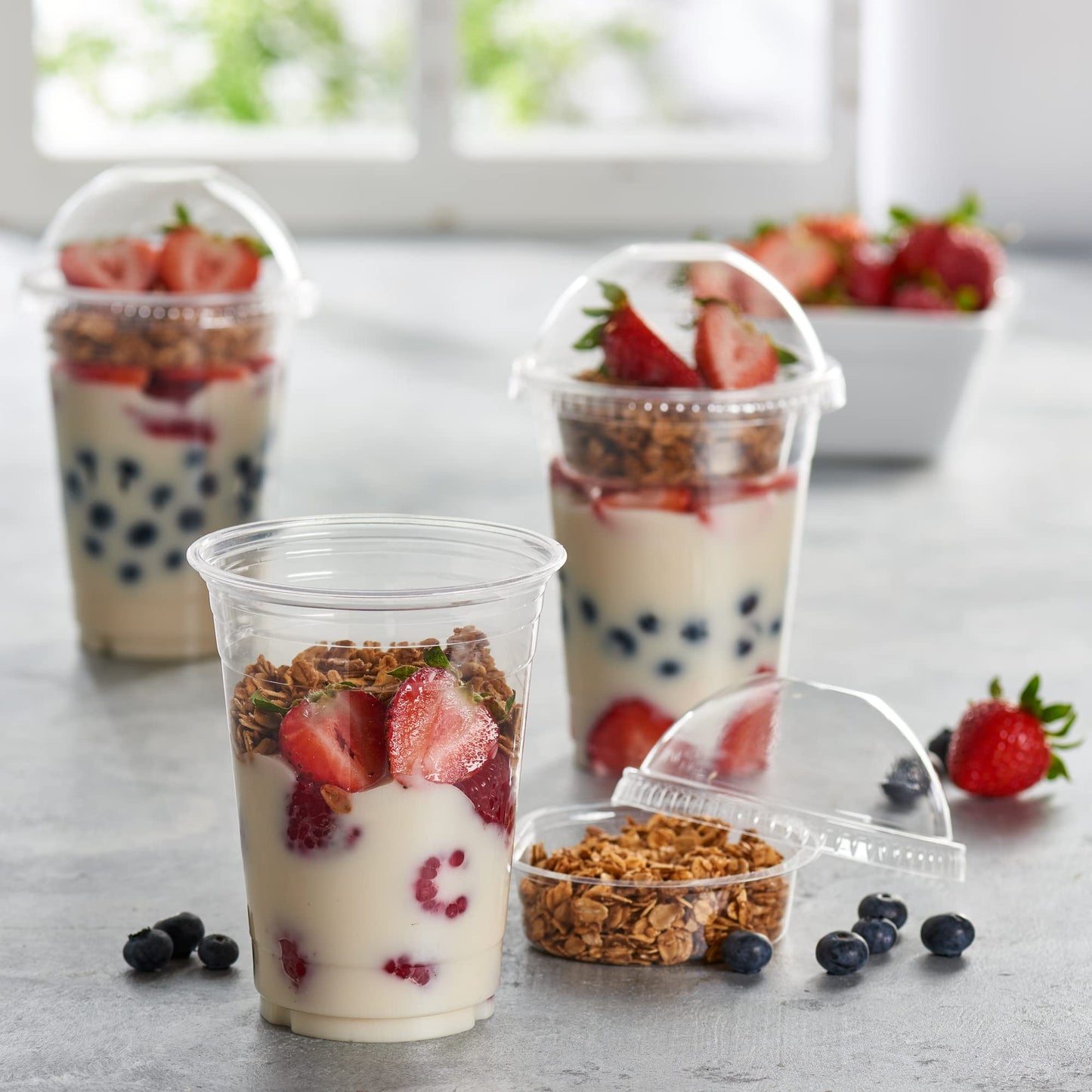 ELEGANT DISPOSABLES 16 oz Plastic Parfait Cups with 4 oz Inserts & Lids 50 Sets 16 OZ Yogurt Containers