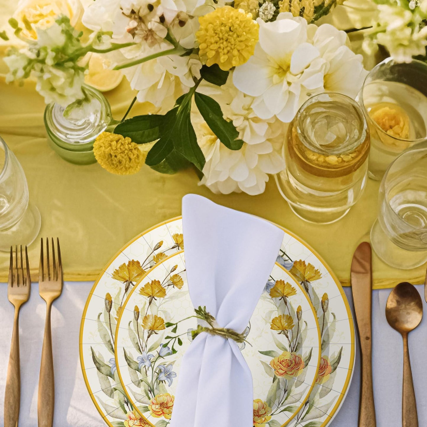 Whaline Bee Tableware Party Decorations Summer Bee Flower Disposable Dinnerware Set for Wedding Birthday Baby Shower Holiday Party Supplies Table Decor, Serve 24