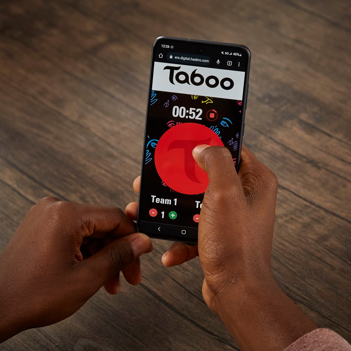 Taboo Classic Game, Party Word Guessing Game for Adults and Teens, Board Game for 4+ Players Ages 13 and Up (French Version)