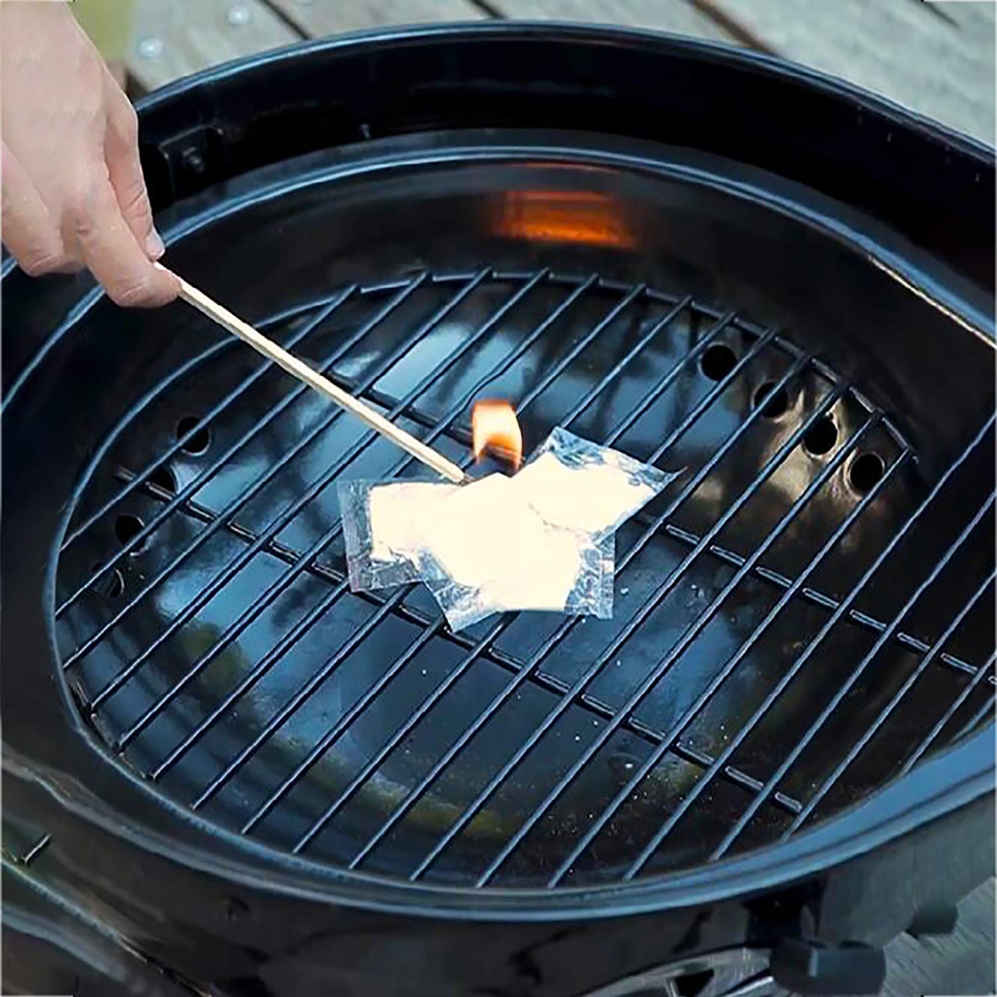 100 Pouches Quick Starters Fire，Original Burner Firestarter Firelighter Natural Safe Cubes FireStarter Burns up to 8 Min at over 750° - 100% Waterproof, for Campfire,Hiking,Start Wood Charcoal Kit