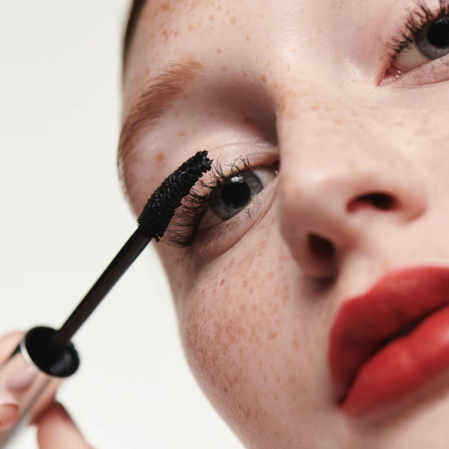 Clinique High Impact Zero Gravity Mascara | Curling, Smudge Resistant + Non-Flaking, Black