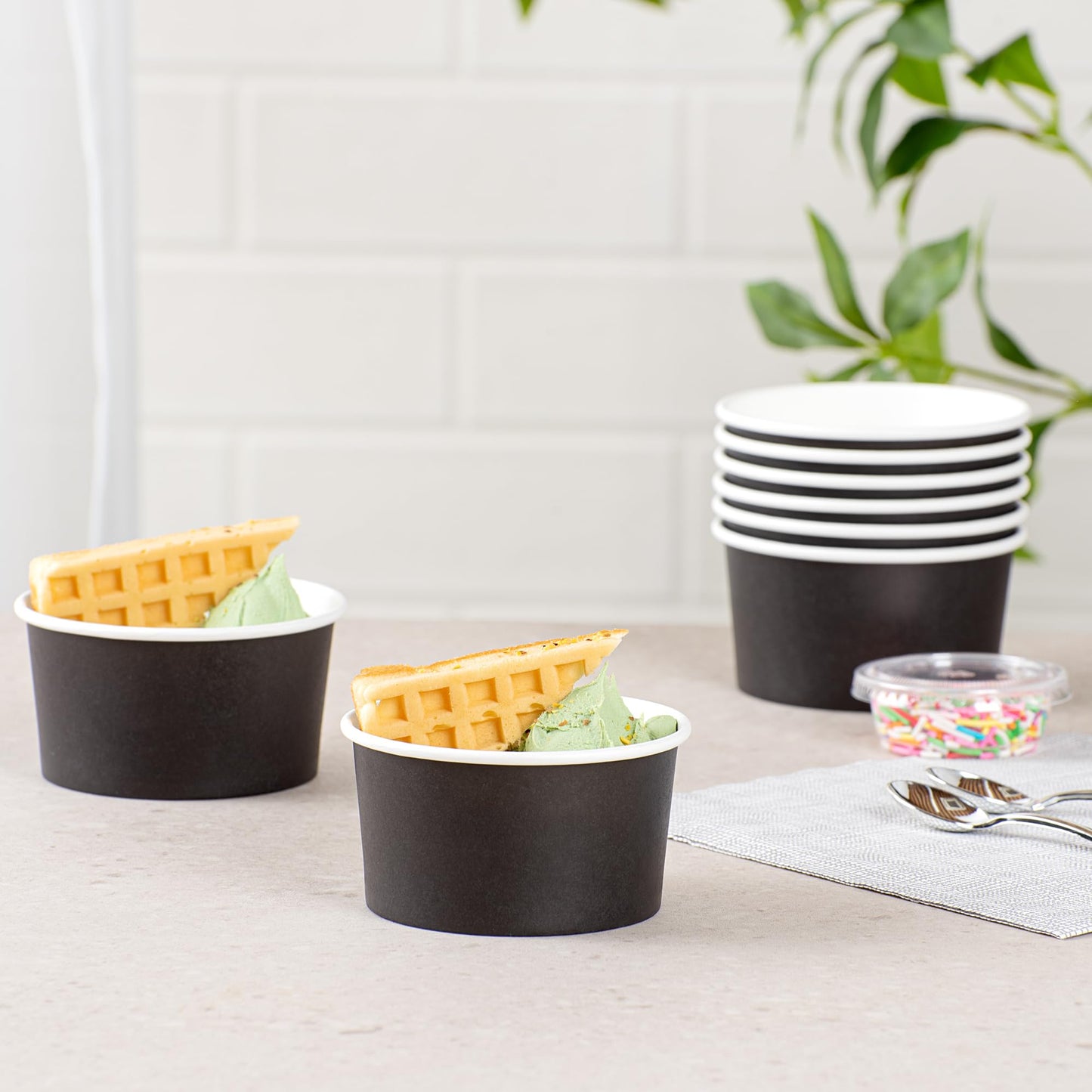 Coppetta 8-Ounce Dessert Cups, 200 Disposable Ice Cream Cups - Lids Sold Separately, Sturdy, Black Paper Frozen Yogurt Bowls, for Hot and Cold Foods, Perfect for Gelato Or Mousse - Restaurantware