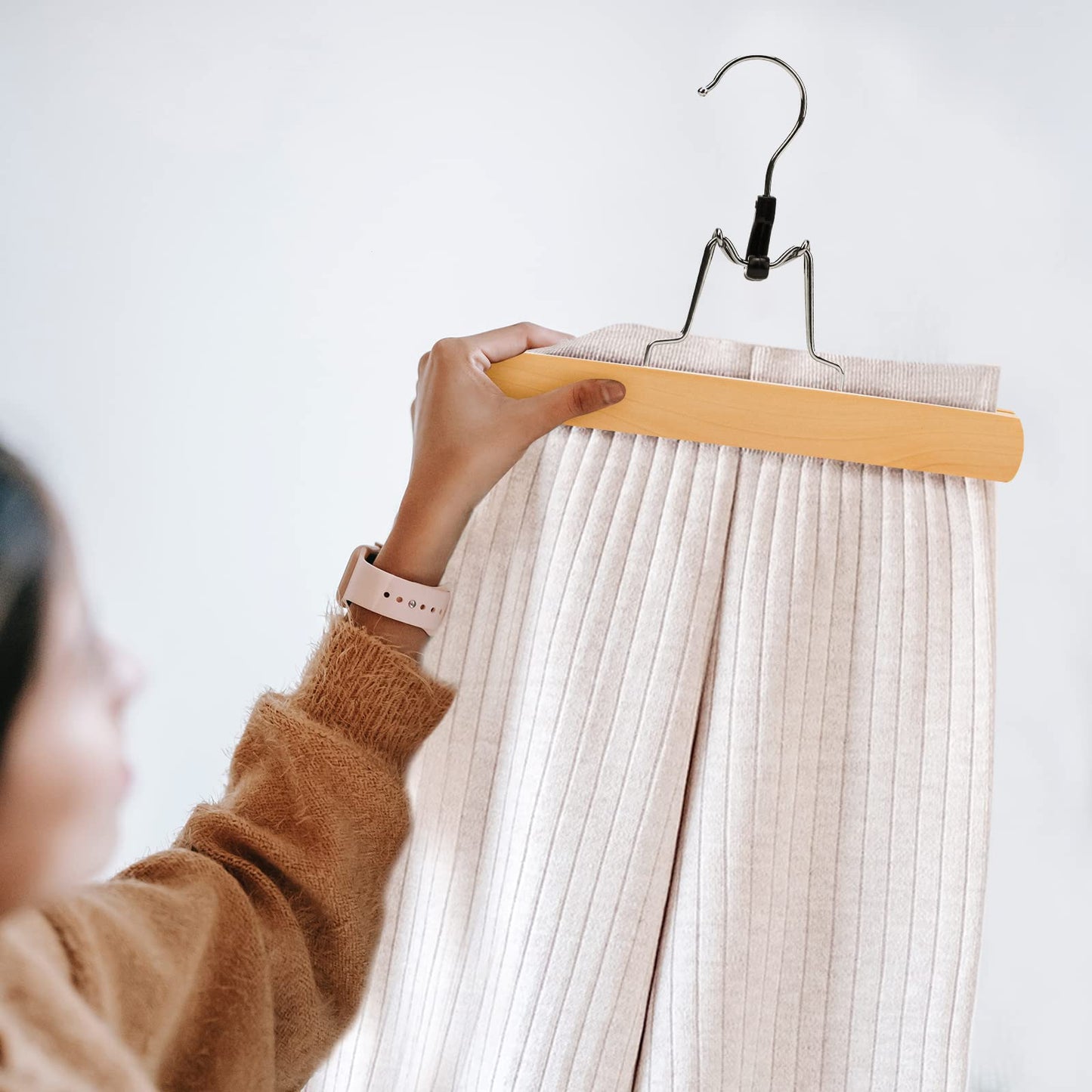 Nature Smile Wooden Trouser Hangers, 10 Pieces Non-Slip Skirt Hangers, Hair Extension Hangers, Jeans/Slack Hangers with 360° Rotating Hook - Pants Clip Hangers (Natural)