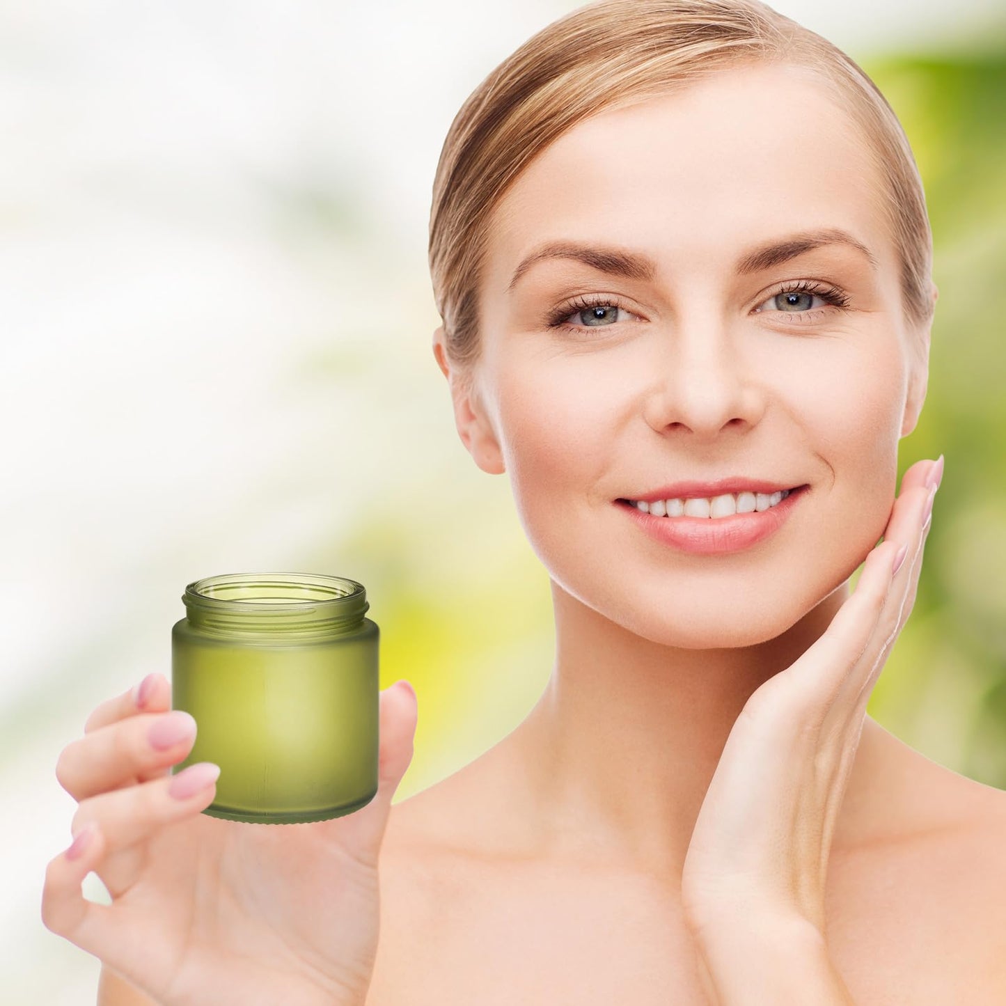 25 Pcs Glass Jars 4 oz Leakproof Round Cosmetic Containers with 25 facial mask spoons Refillable Cosmetic Jar for Lotion Ointments Creams Essential Oil Powder Liquid Food Storage Kitchen(Pea Green)