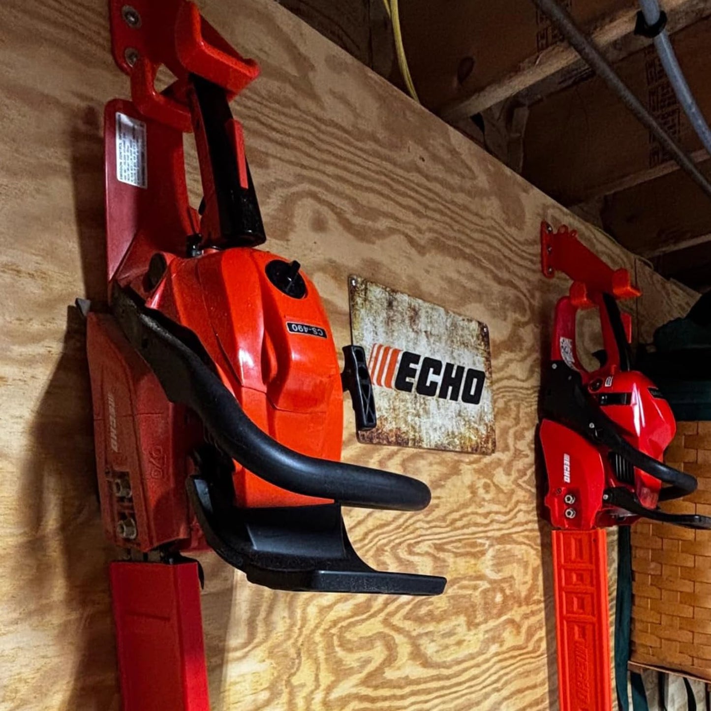 3-in-1 Chainsaw Holder 10in - Heavy Duty Chainsaw Wall Mount, 10 Gauge Steel Chain Saw Hanger for Garage Organization, Hefty Rack Storage Organizer for Chainsaw Accessories and Tools, 180 Lbs Capacity