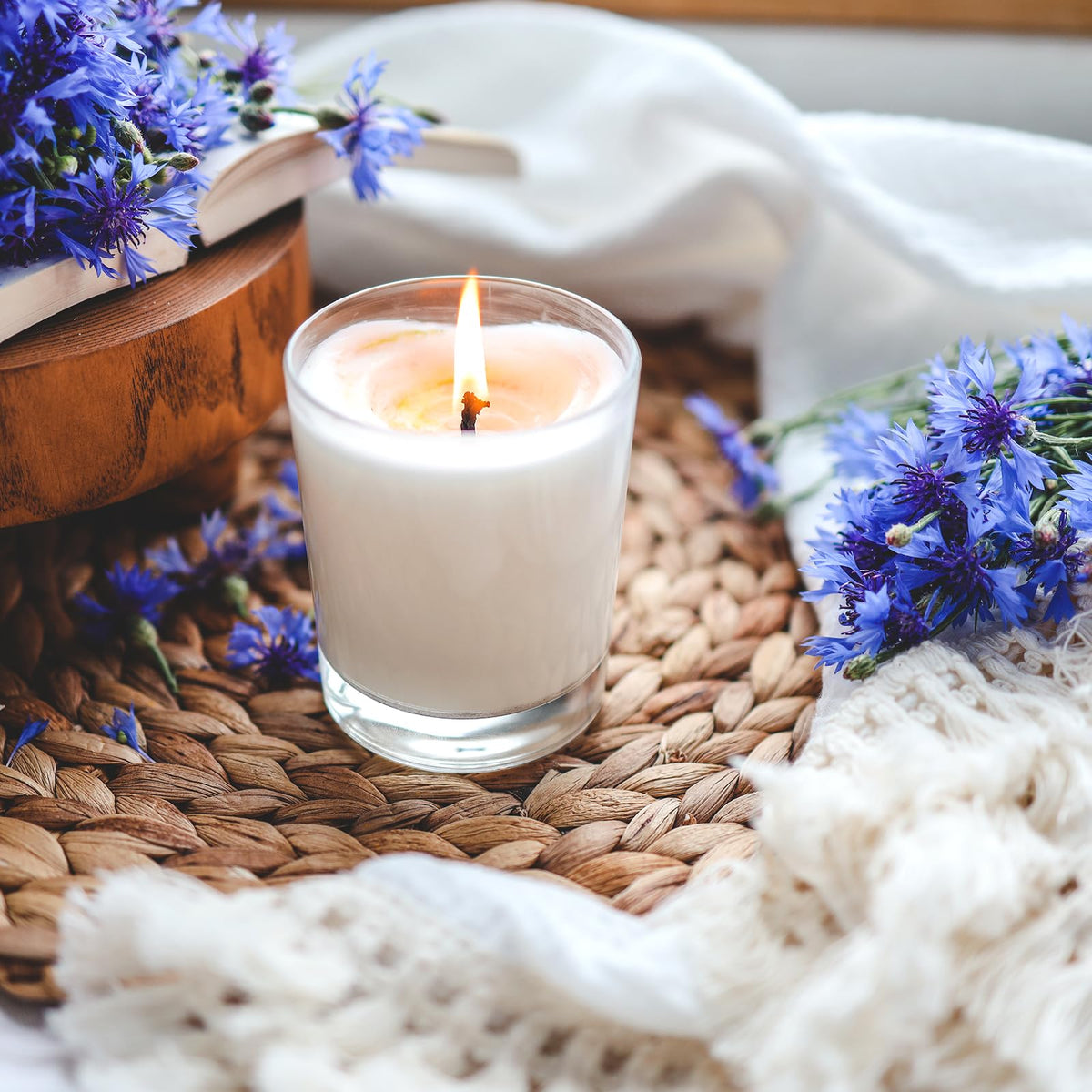 SHOWIN Thick Candle Jars for Making Candles 20 Pcs, 7 OZ Empty Jars with Wood Lids for Candle Making, Sample Container - Dishwasher Safe, Clear