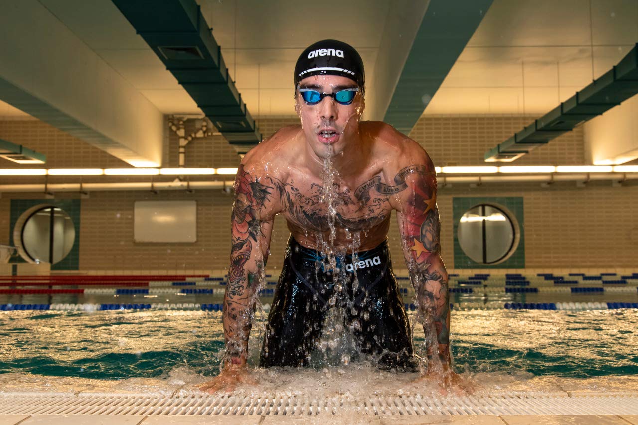 Arena 3D Soft USA Unisex Racing Swim Cap for Women and Men, 100% Silicone, Black, Medium