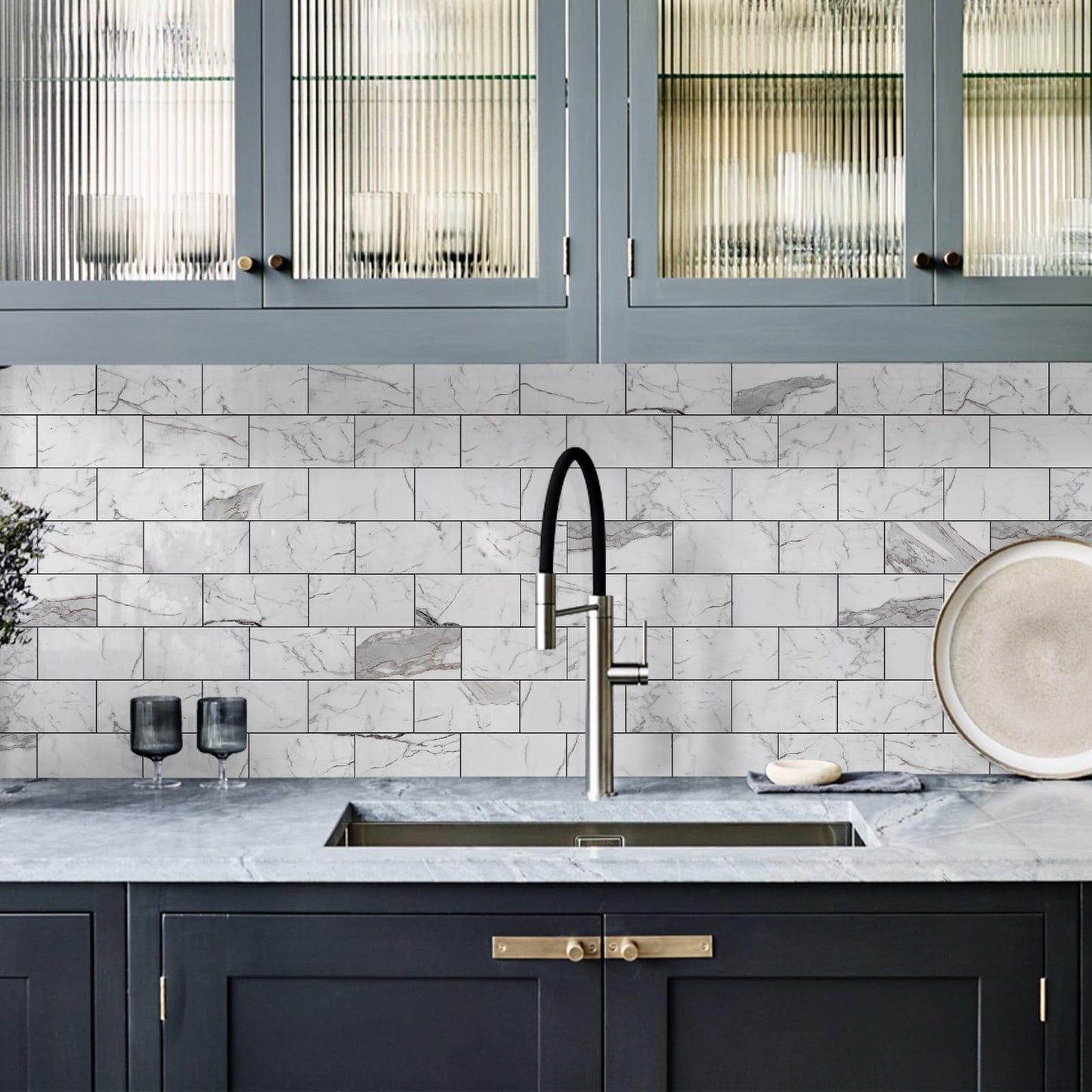 Vamos Tile 100-Piece Glossy Statury White Peel and Stick Backsplash Tile,3''x6'' PVC Subway Tile with Dark Gray Grout, Stick on Backsplash for Kitchen/Bathroom/Fireplace