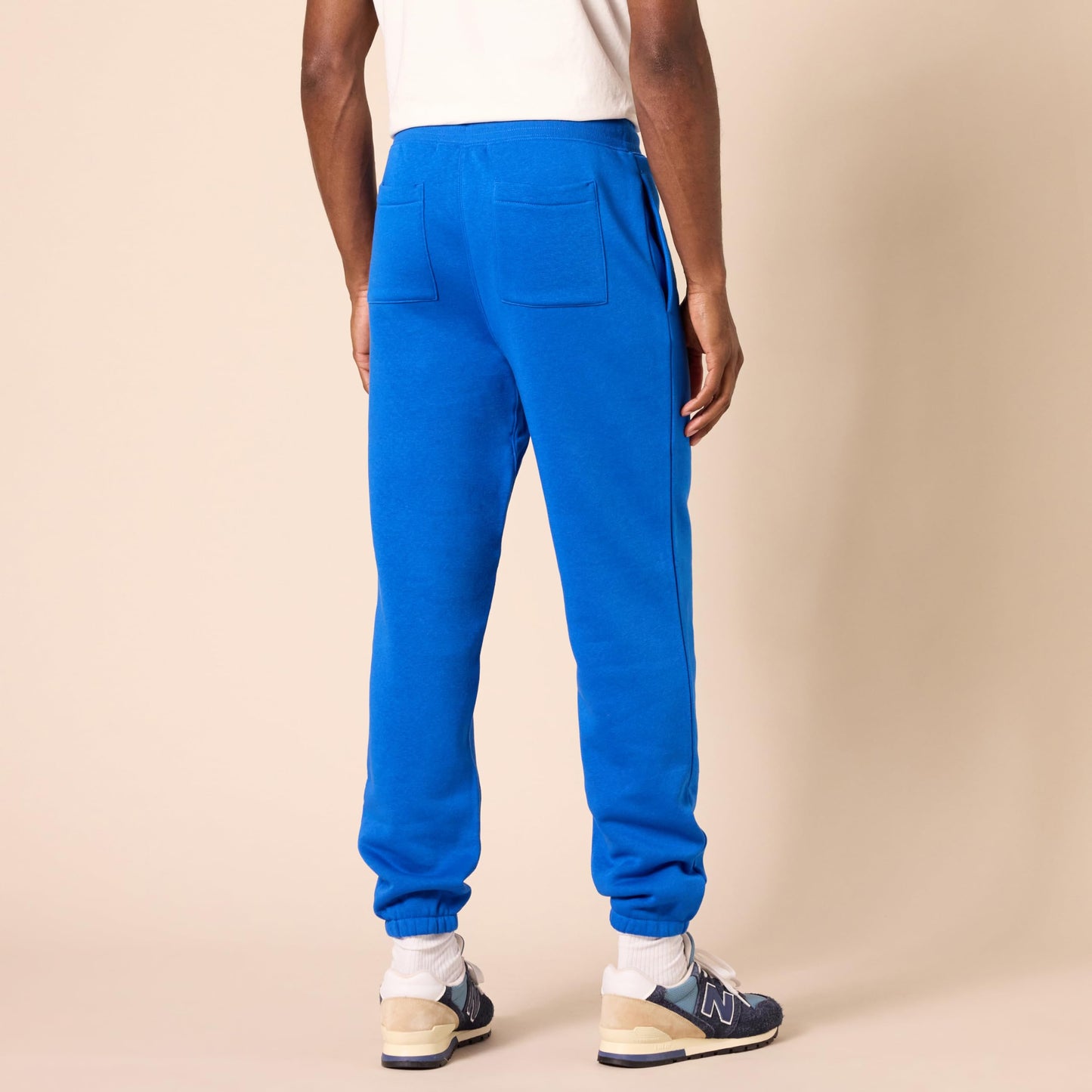 Amazon Essentials Men's Relaxed-Fit Closed-Bottom Sweatpants (Available in Big & Tall), Bright Blue, X-Small