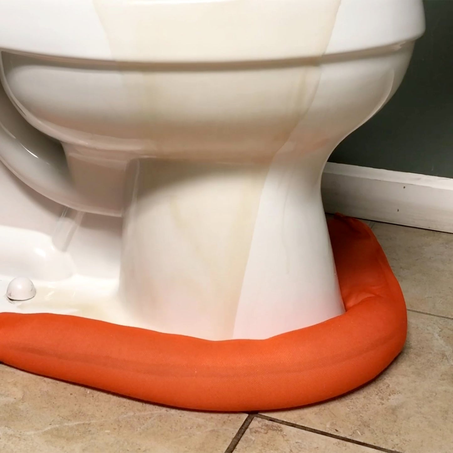 Quick Dam Indoor Water Dams – 5 Pack, 4ft Barriers for Leak and Spill Control – Absorbs Water on Contact – Expands to 2.5” Height – Ideal for Basements, Appliances, Doorways, and More