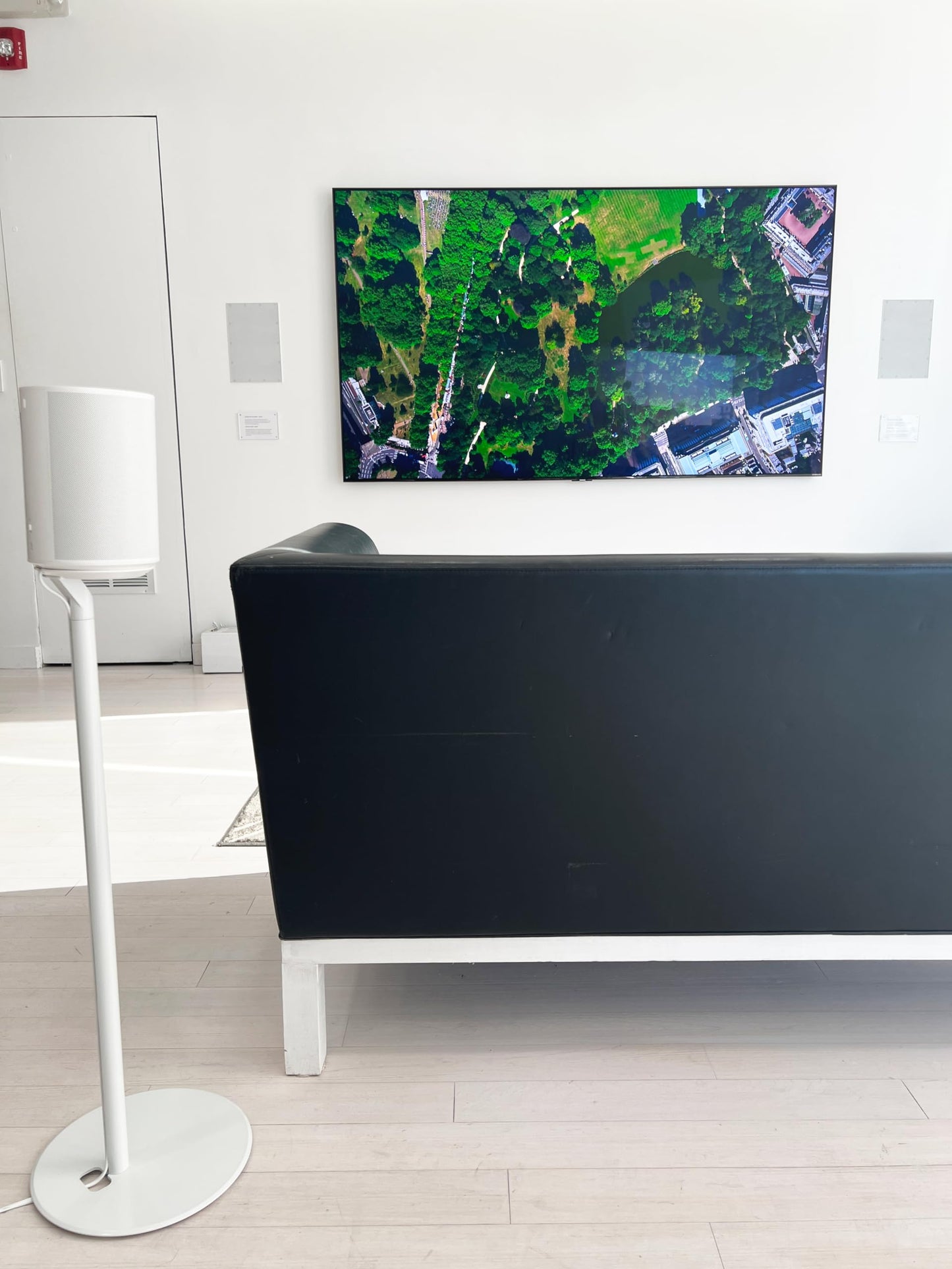 ynVISION.DESIGN Fixed Height Floor Stands Compatible with Sonos Era 100, Era 300 Speakers - Surround Sound Speaker Stands with Built-In Cable Management, Sleek and Secure, 28.2 inches tall, Pair White