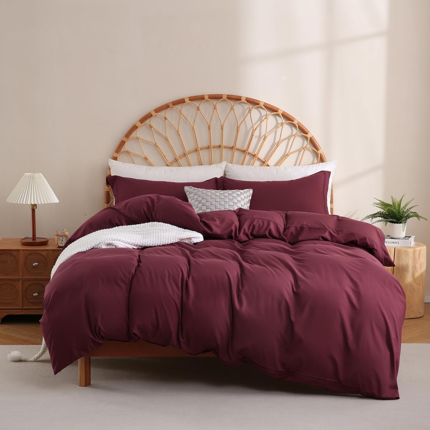JSD Burgundy Duvet Cover Set Queen Size, 3 Piece 1 Duvet Cover with 2 Pillow Shams, Soft Brushed Microfiber Comforter Covers Zipper Closure