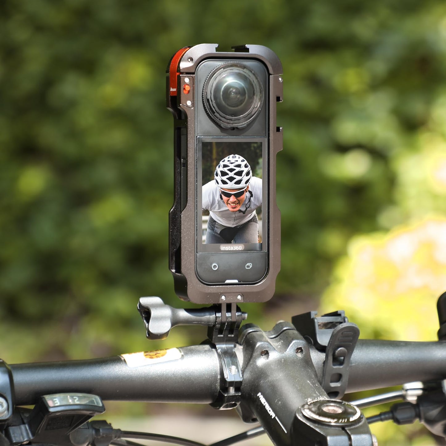 Amazear Metal Protective Case for Insta360 X5 Accessories, Insta 360 X5 Multifunction Utility Frame Stronger Construction Aluminum Cage with Quick-Release Lock, Various Expansion Mounts