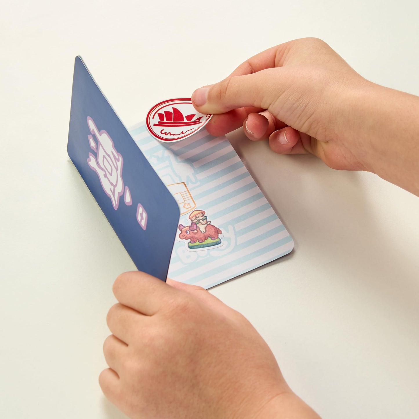 Bluey 3-in-1 Transforming Plane Playset, Transforms from A Plane to A Resort and a Boat! Over 25 Sounds and Phrases