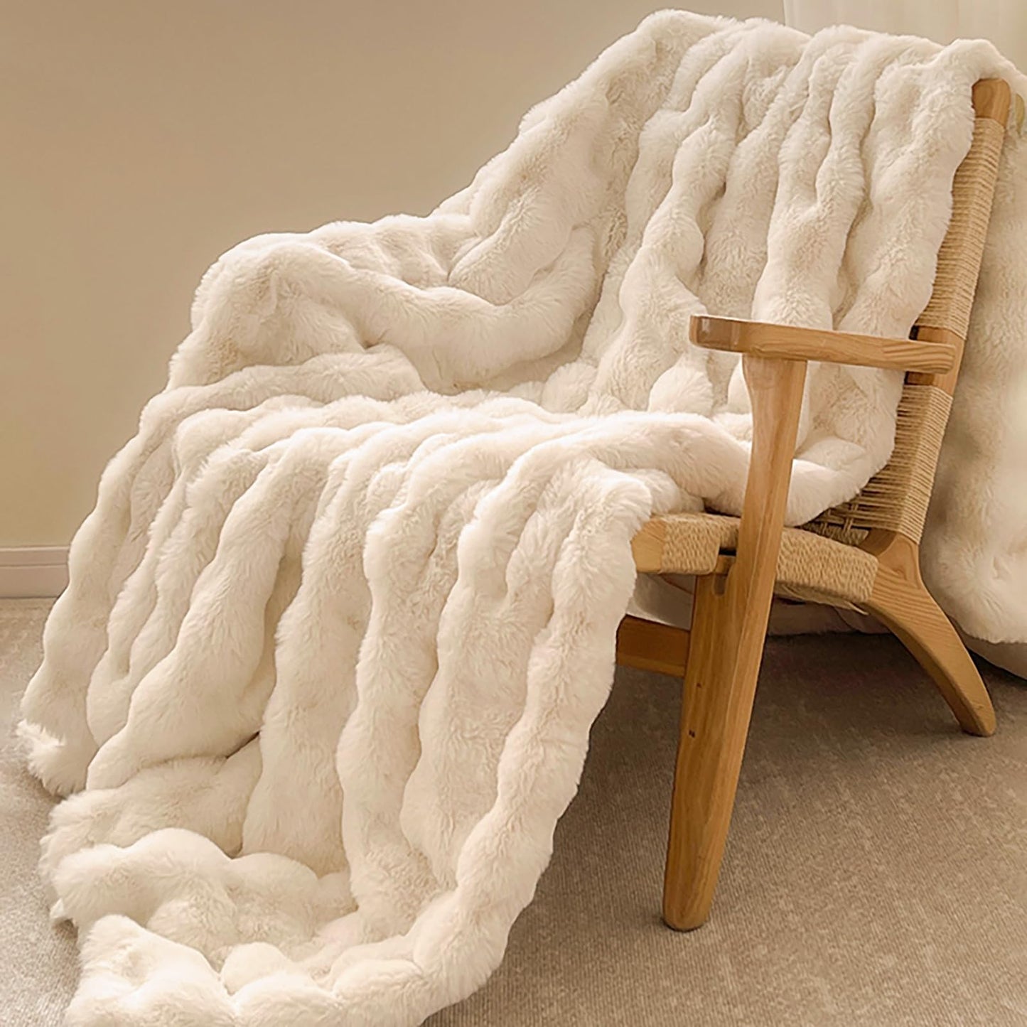 Faux Rabbit Fur Throw Blanket, Luxury Soft Warm Bubble Blanket for Bed, Couch, Sofa, Beige, 80" X 90"