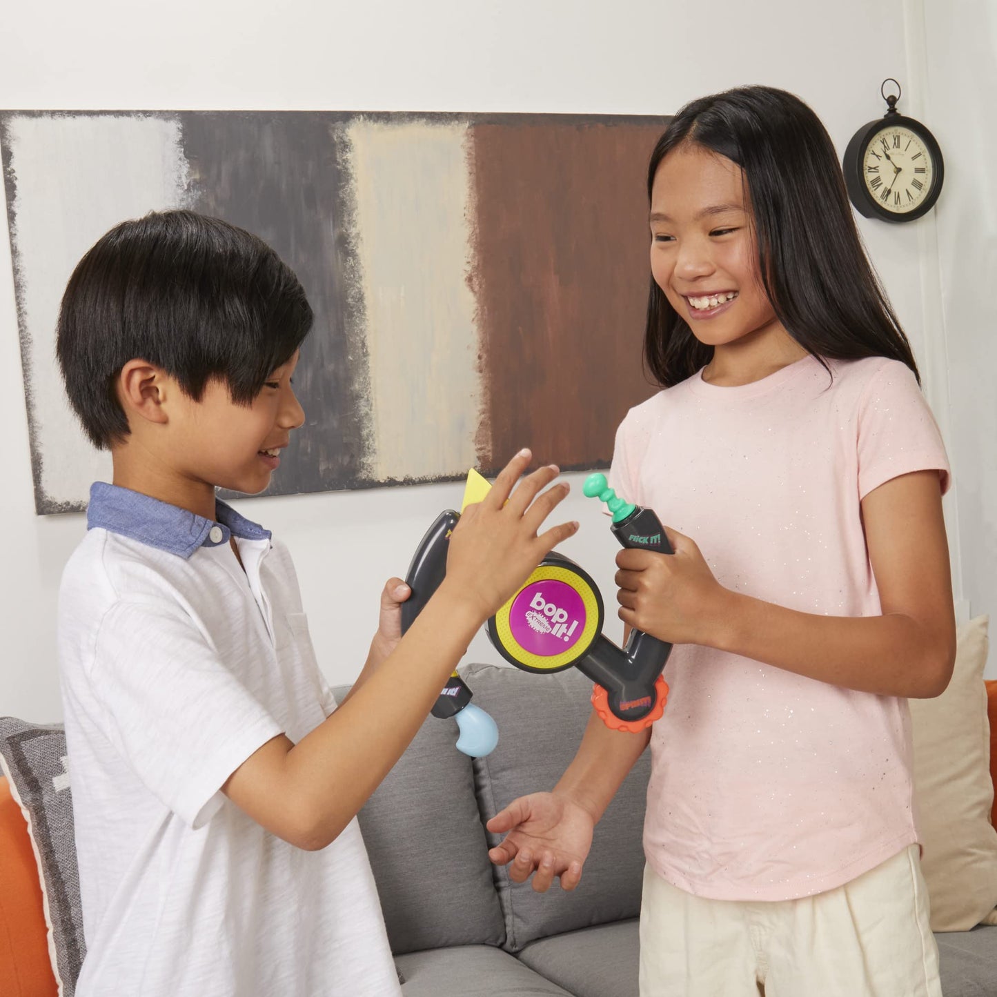 Bop It! Extreme Electronic Game for 1 or More Players, Fun Party Game for Kids Ages 8+, 4 Modes Including One-On-One Mode, Interactive Game (English)