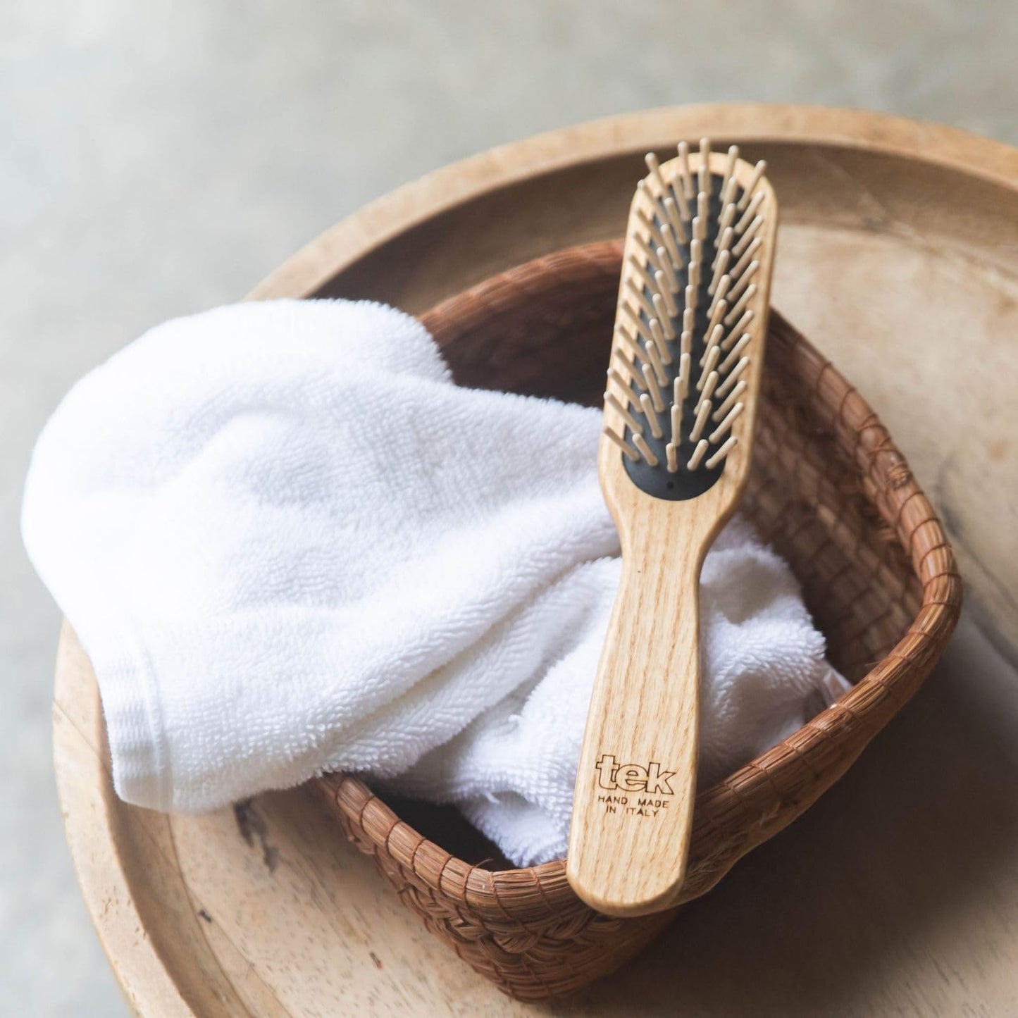 TEK - Rectangular Brush with Short Tooth in Ash Wood Handmade in Italy, for Short Hair - 22 x 4 cm