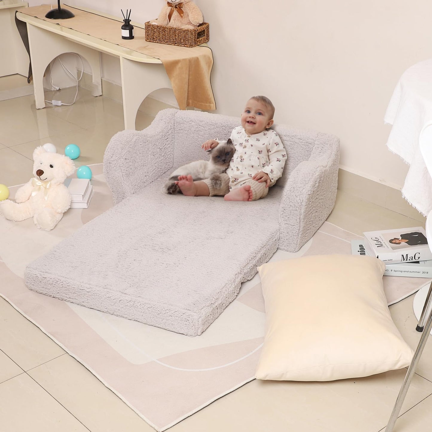 MOMCAYWEX Kids Sofa, 2-in-1 Flip-Out Foam Couch with Soft Sherpa Cover, Cozy Play Lounge Chair, Grey, Large